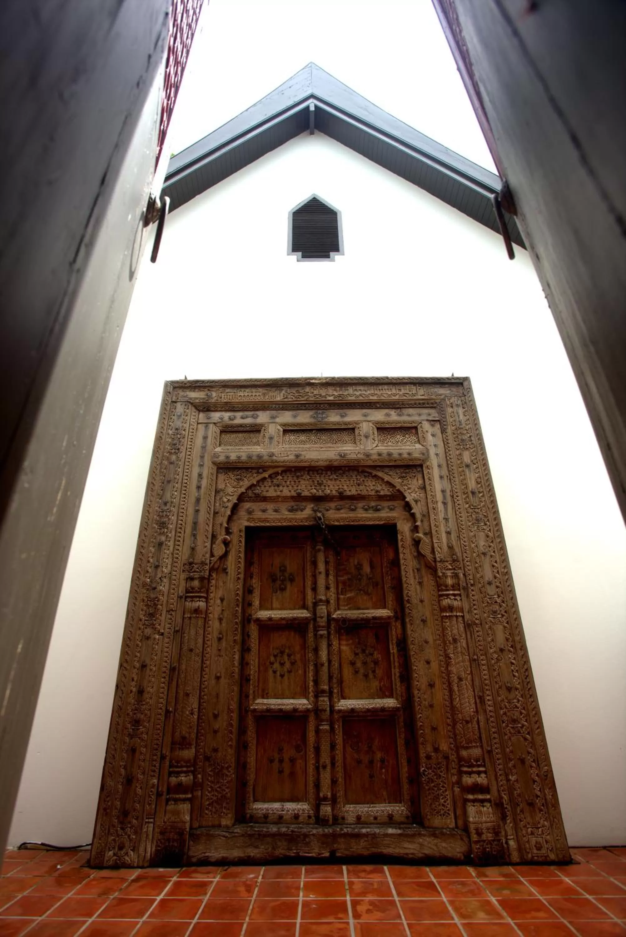 Facade/entrance in Tharaburi Resort