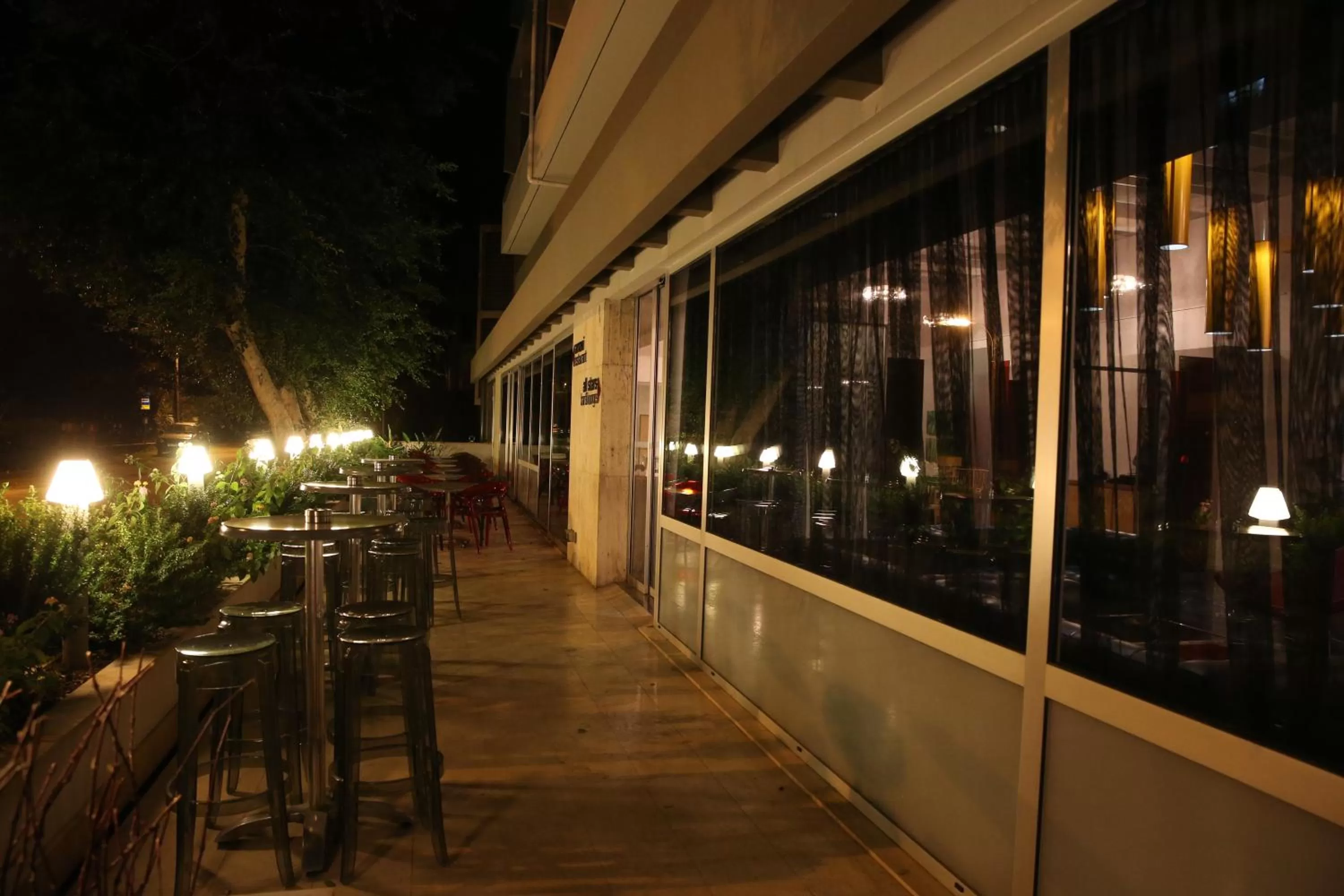 Patio in Altius Boutique Hotel