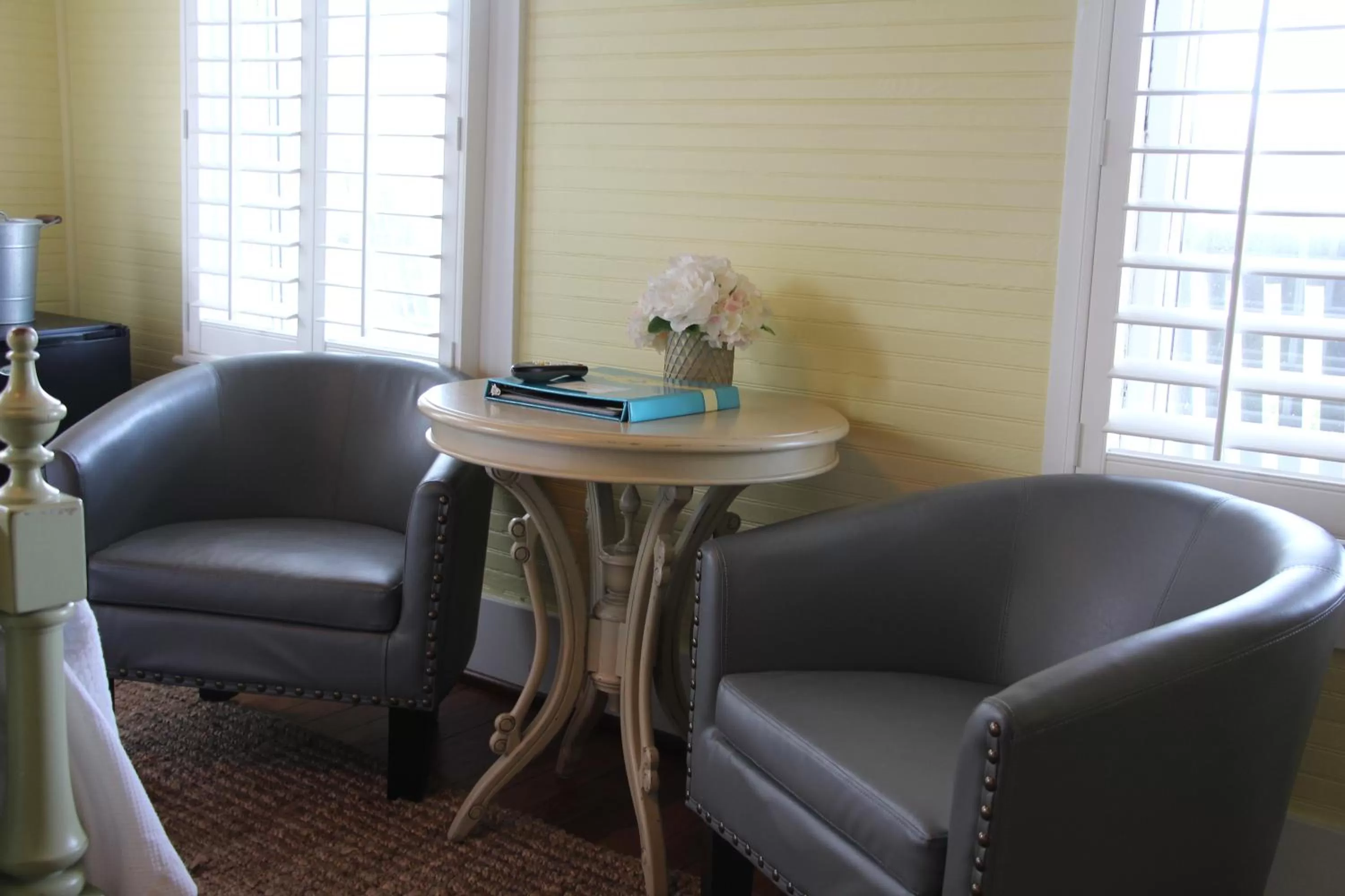 Seating area in Beachview Inn and Spa