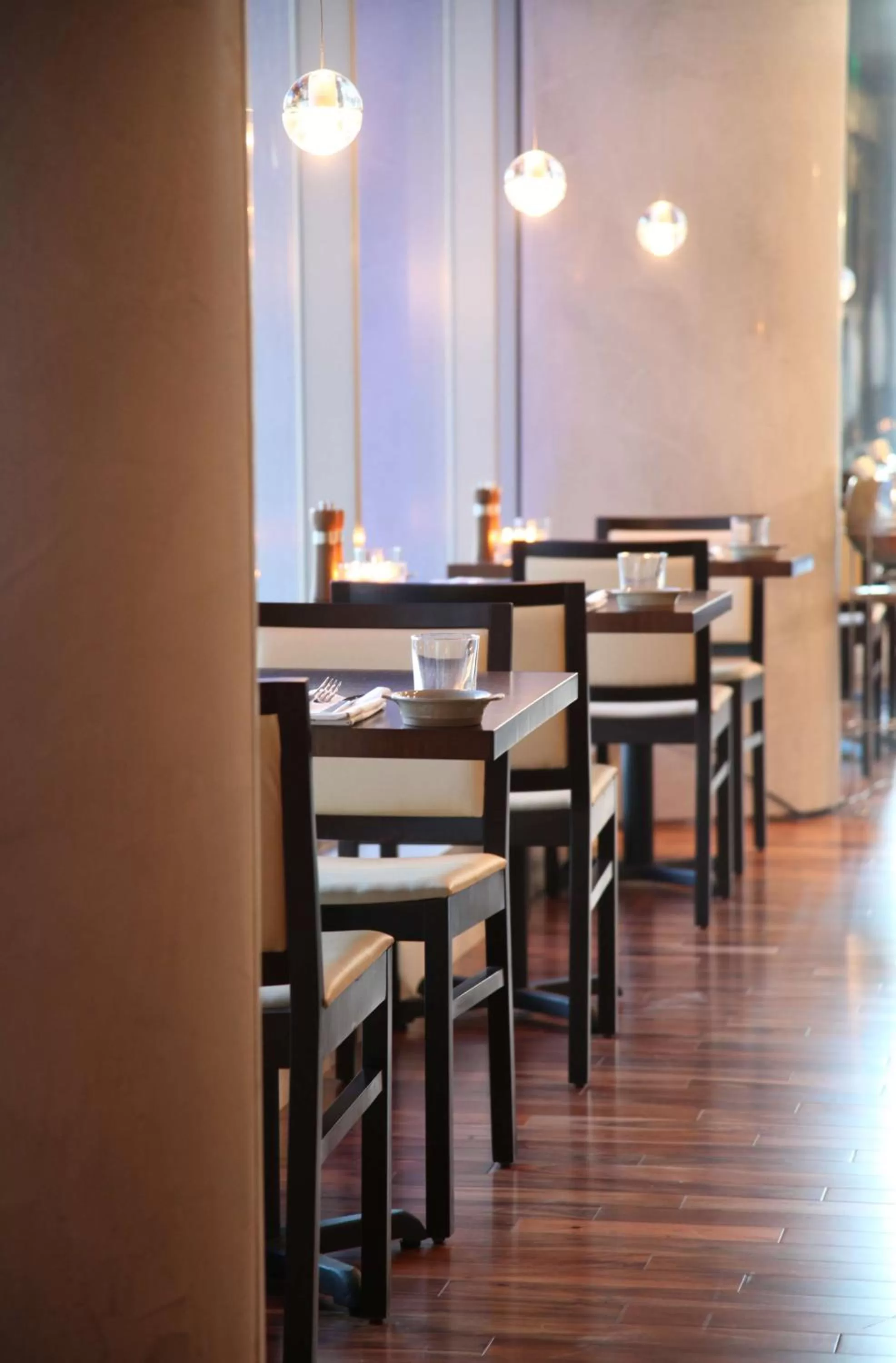 Restaurant/places to eat in Hyatt at Olive 8