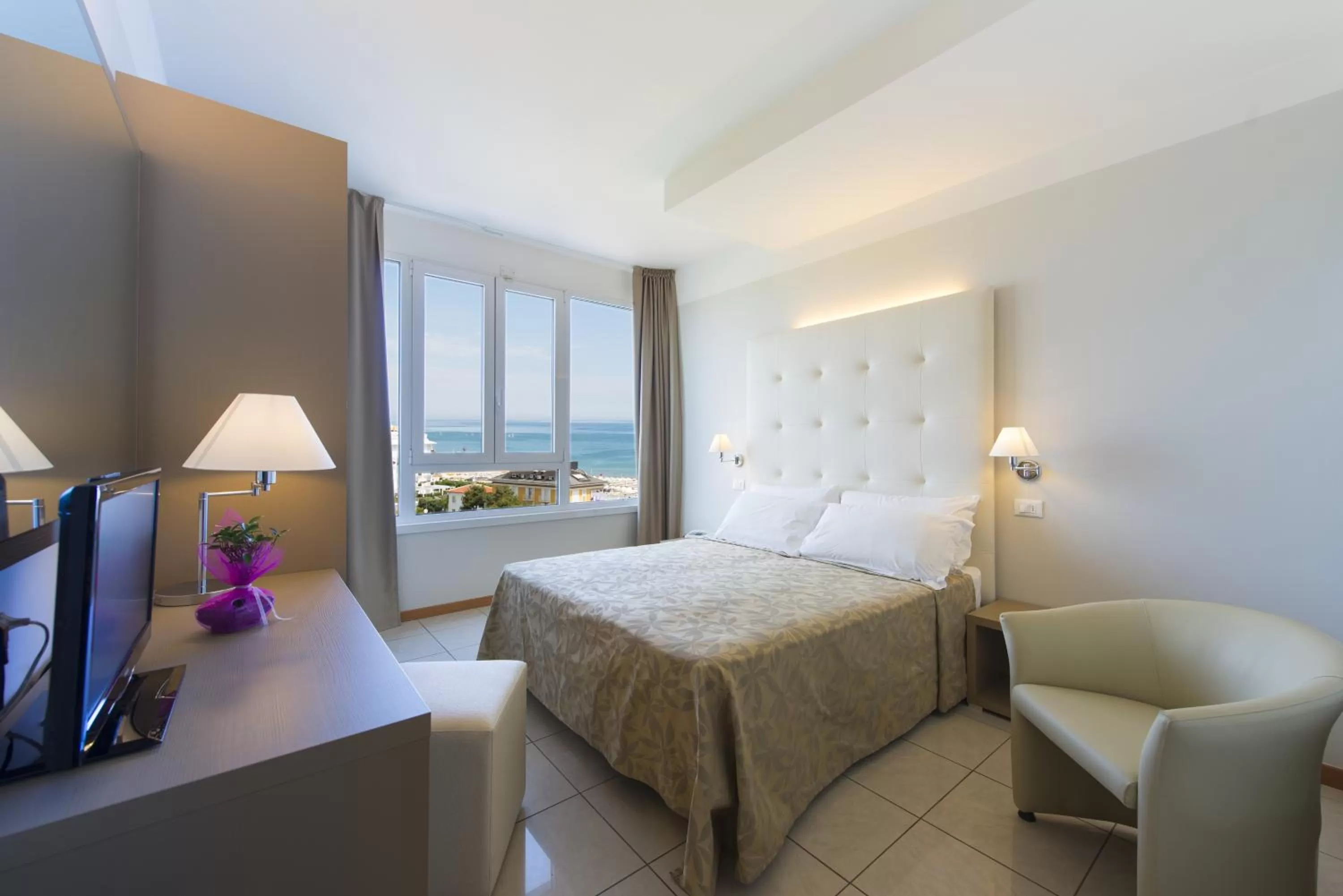 Drinks, Bed in Hotel Cristallo