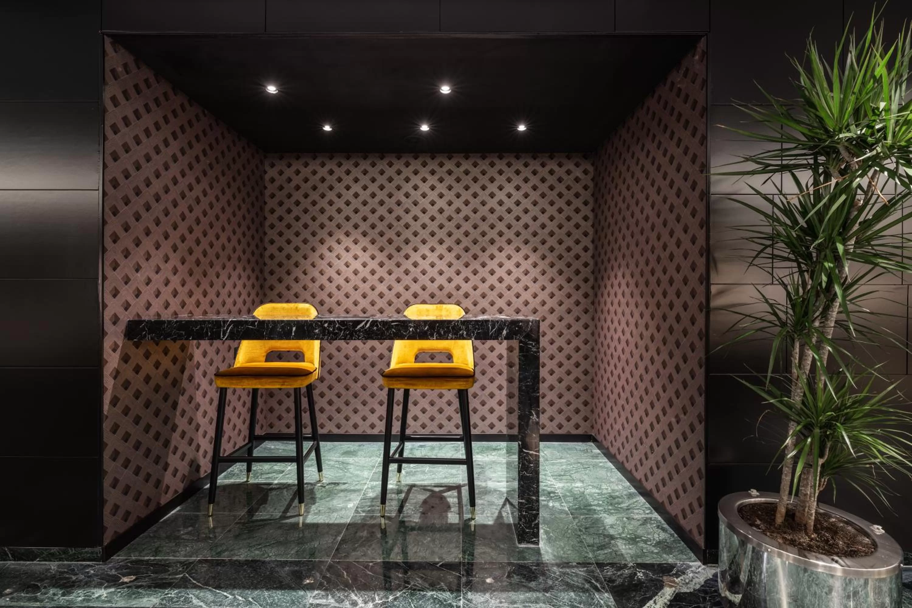 Seating area in Eurostars Atlántico