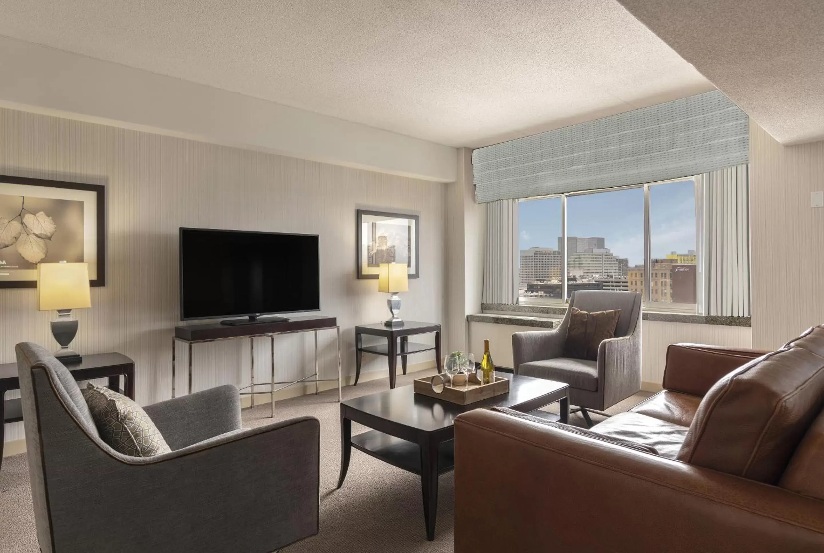 Suite, Club level, 1 Bedroom Executive Suite, 1 King in The Stamford Hotel Suite, Club level, 1 Bedroom Executive Suite, 1 King in The Stamford Hotel