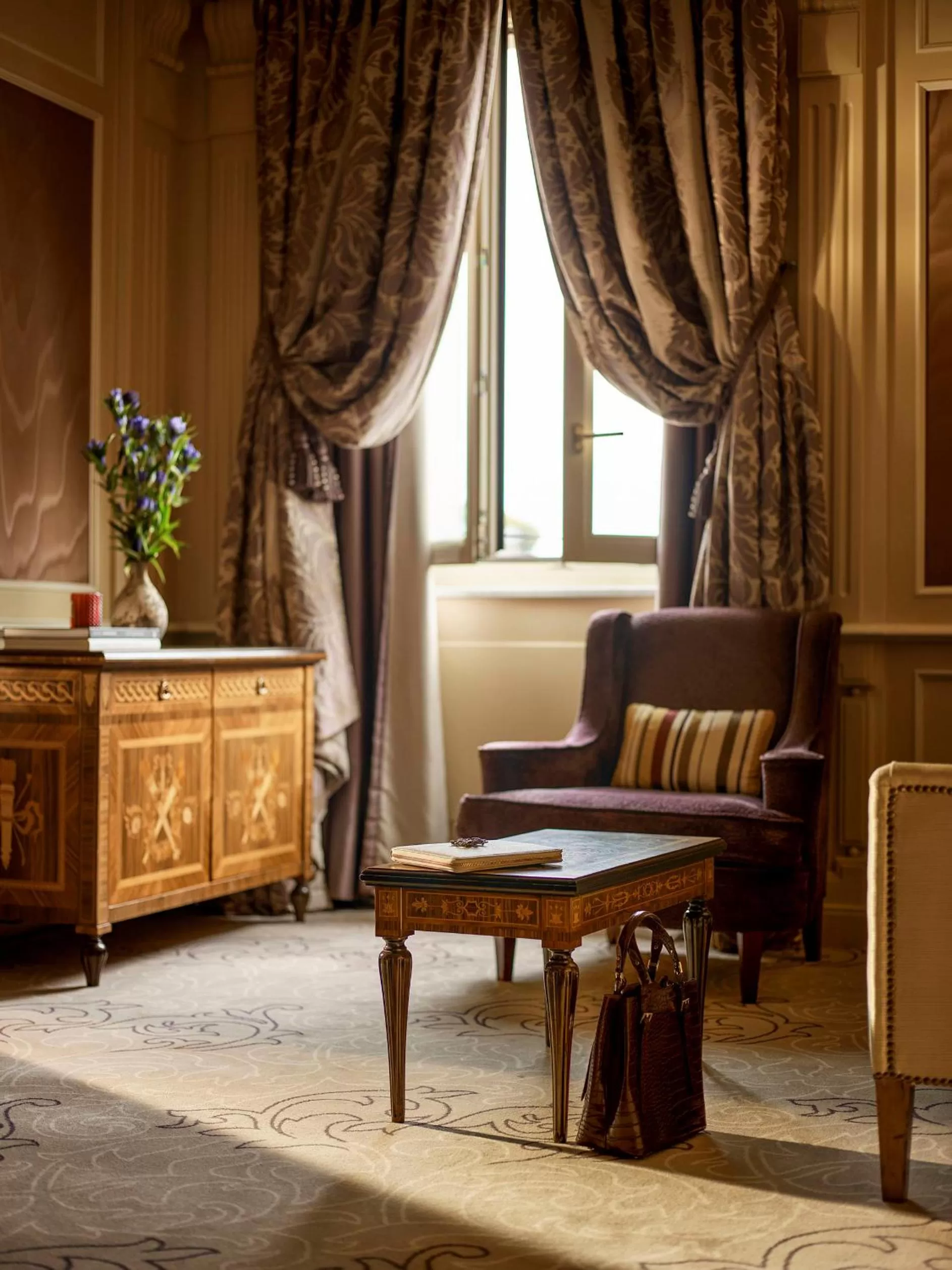Seating area in Hotel Principe Di Savoia - Dorchester Collection