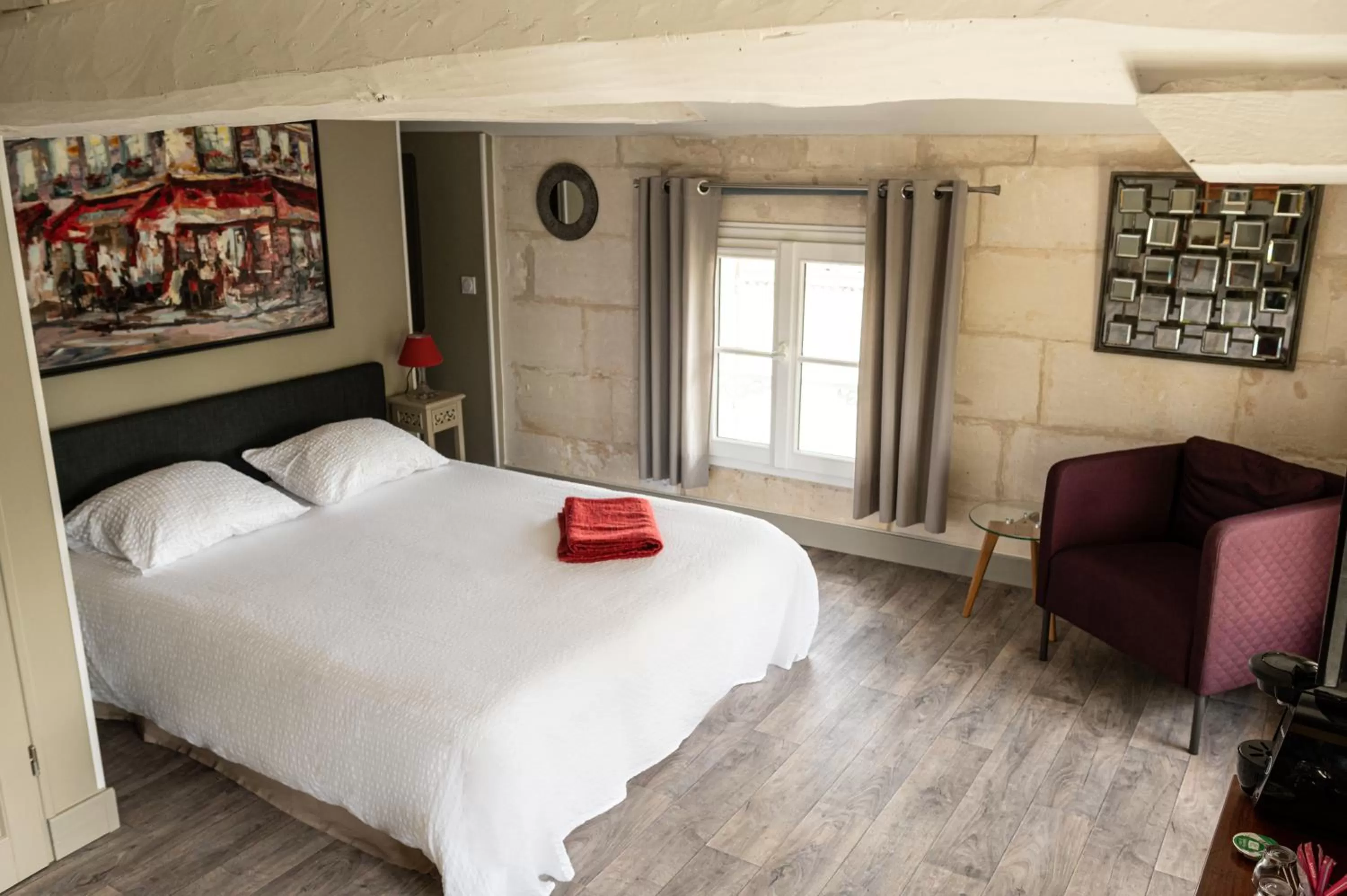 Bedroom, Bed in La Tillaie SPA et Sauna