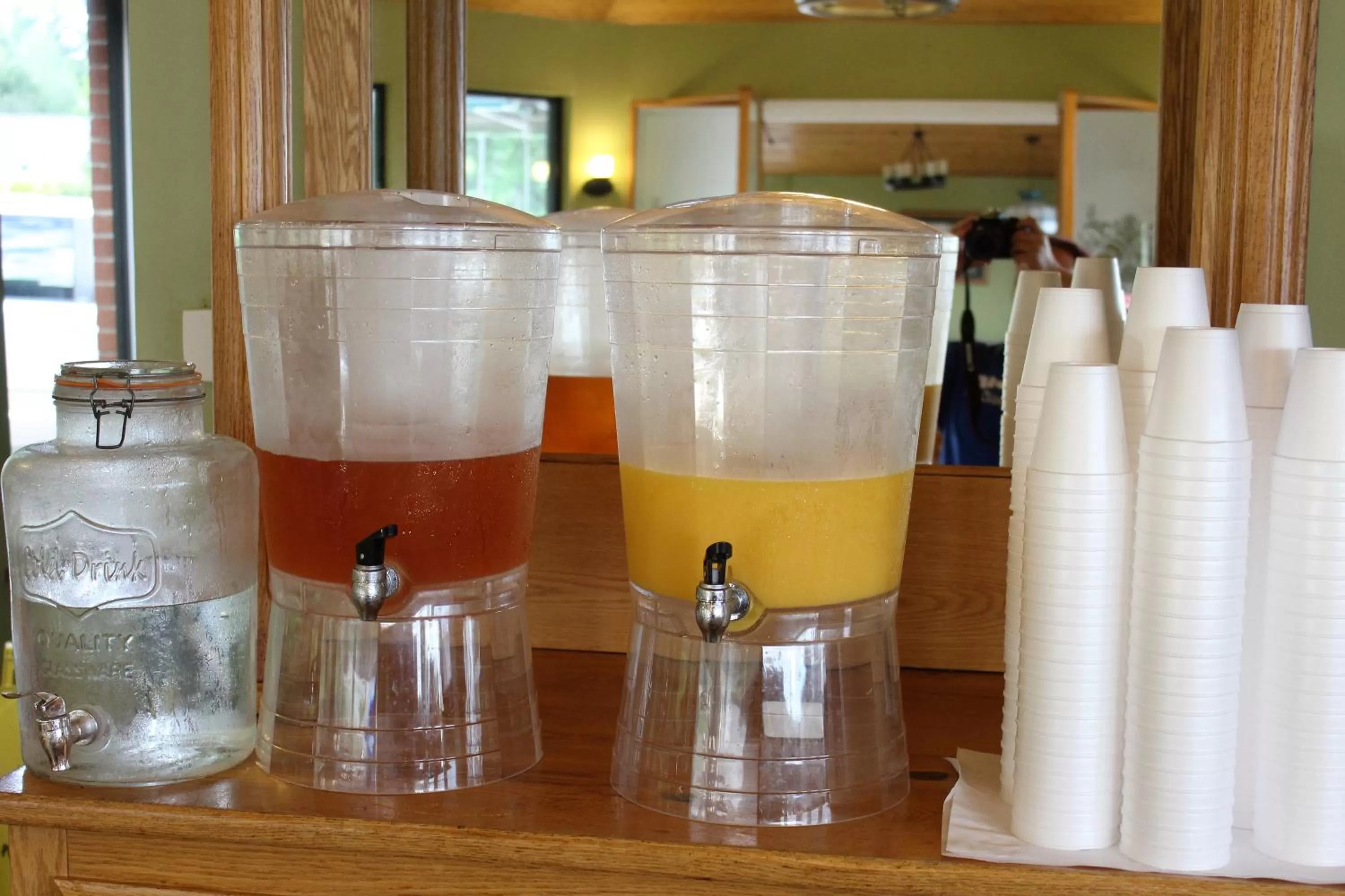 Breakfast in Stone Fence Resort