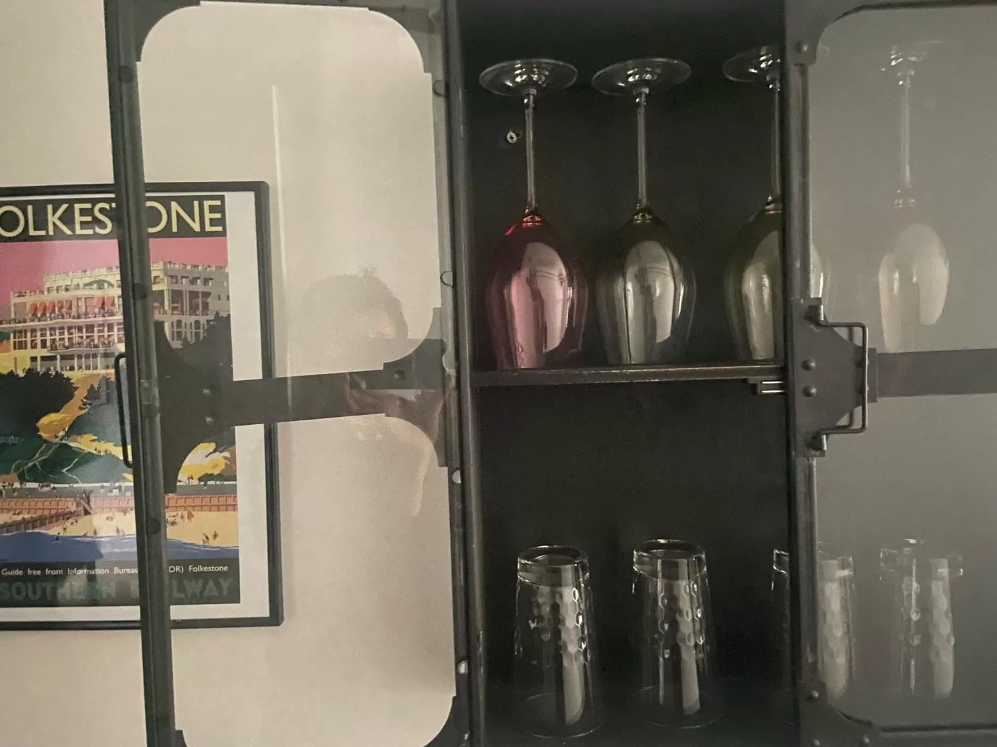 Kitchen or kitchenette, Bathroom in Bradstone Garden Retreat