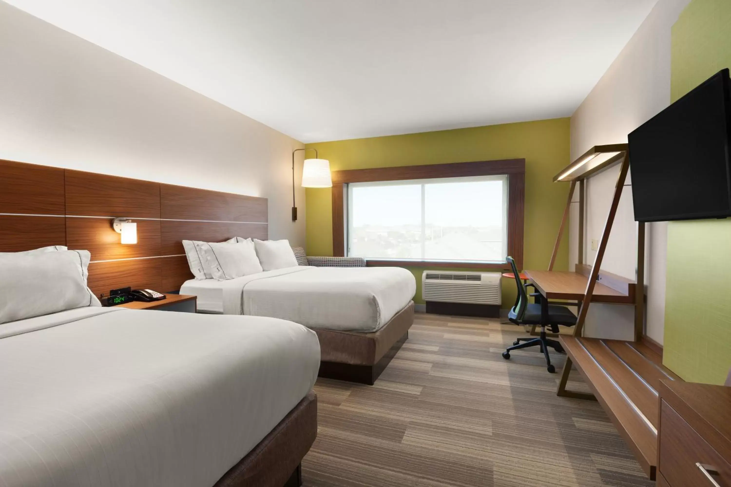 Standard Queen Room with Two Queen Beds - Communications Accessible in Holiday Inn Express & Suites Edinburg- Mcallen Area by IHG Standard Queen Room with Two Queen Beds - Communications Accessible in Holiday Inn Express & Suites Edinburg- Mcallen Area by IHG