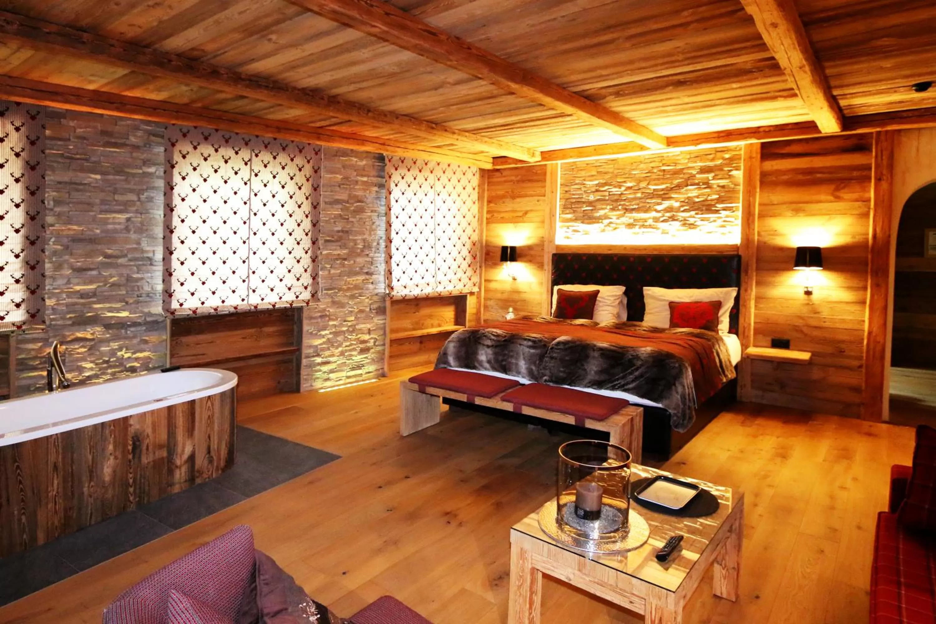 Bed in Amber Ski-in/out Hotel & Spa
