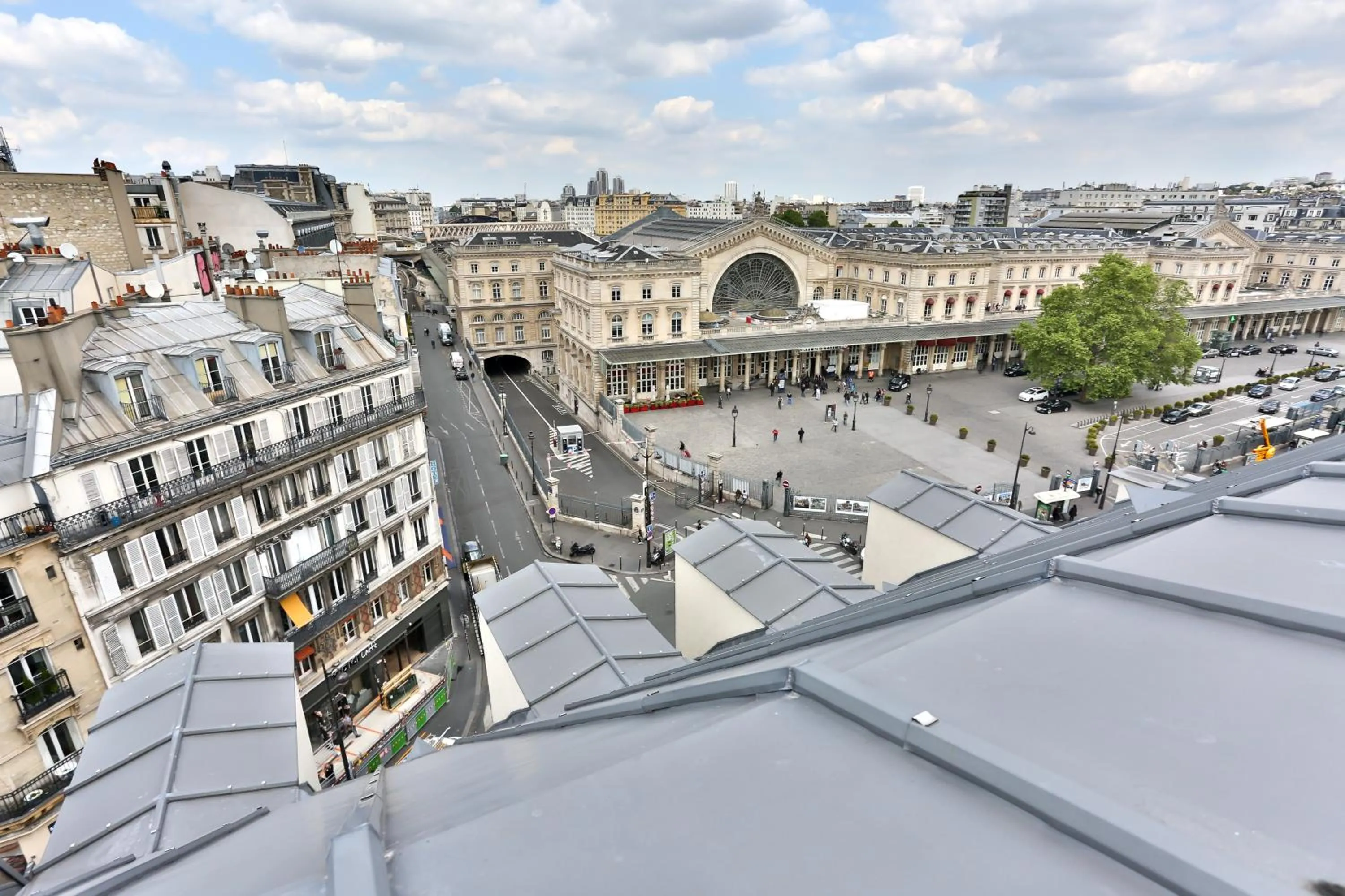 On site in Hôtel Le Marcel Paris Gare de l'Est