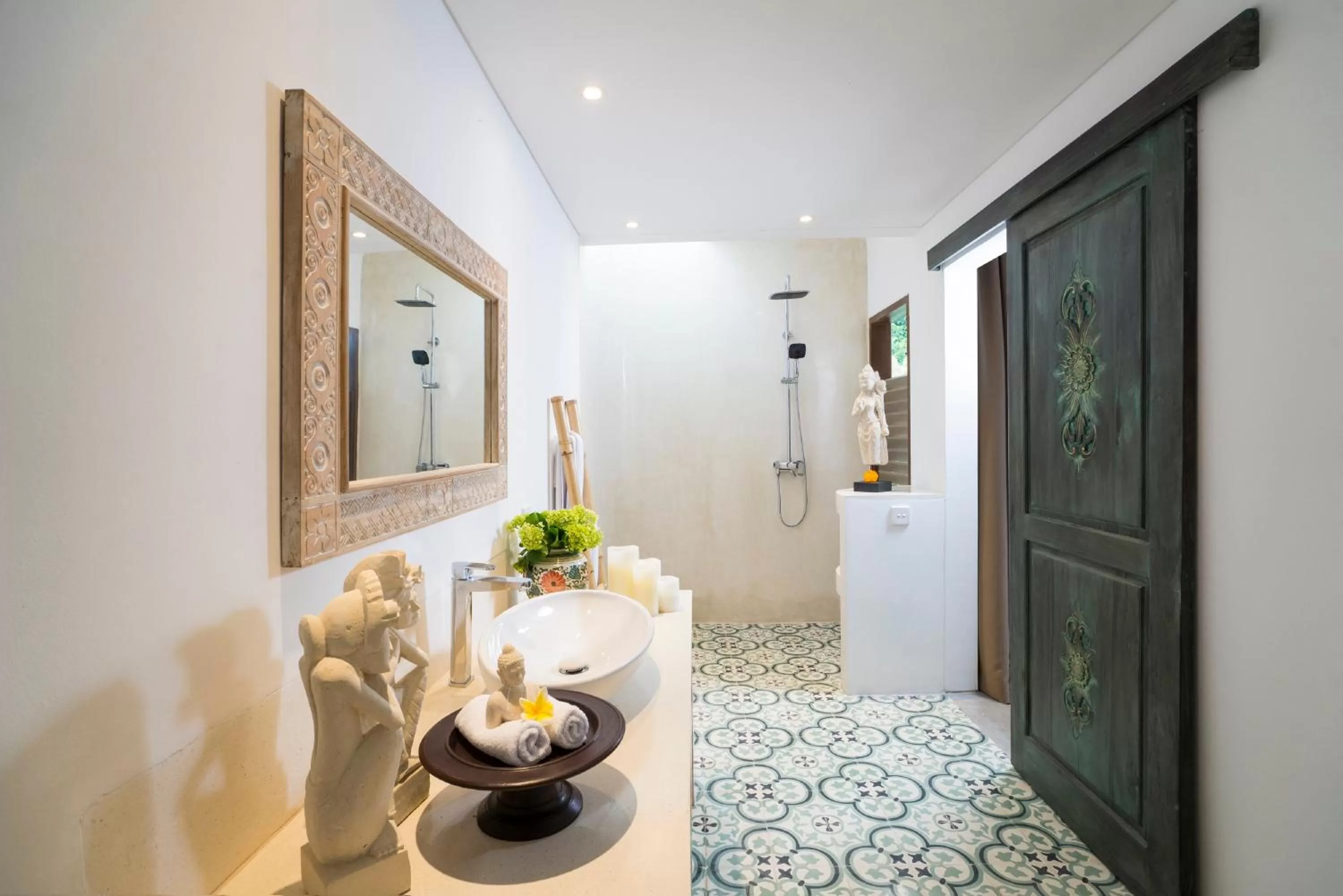 Bathroom in Calma Ubud Suite & Villas - Rice Fields View, Infinity Pool !