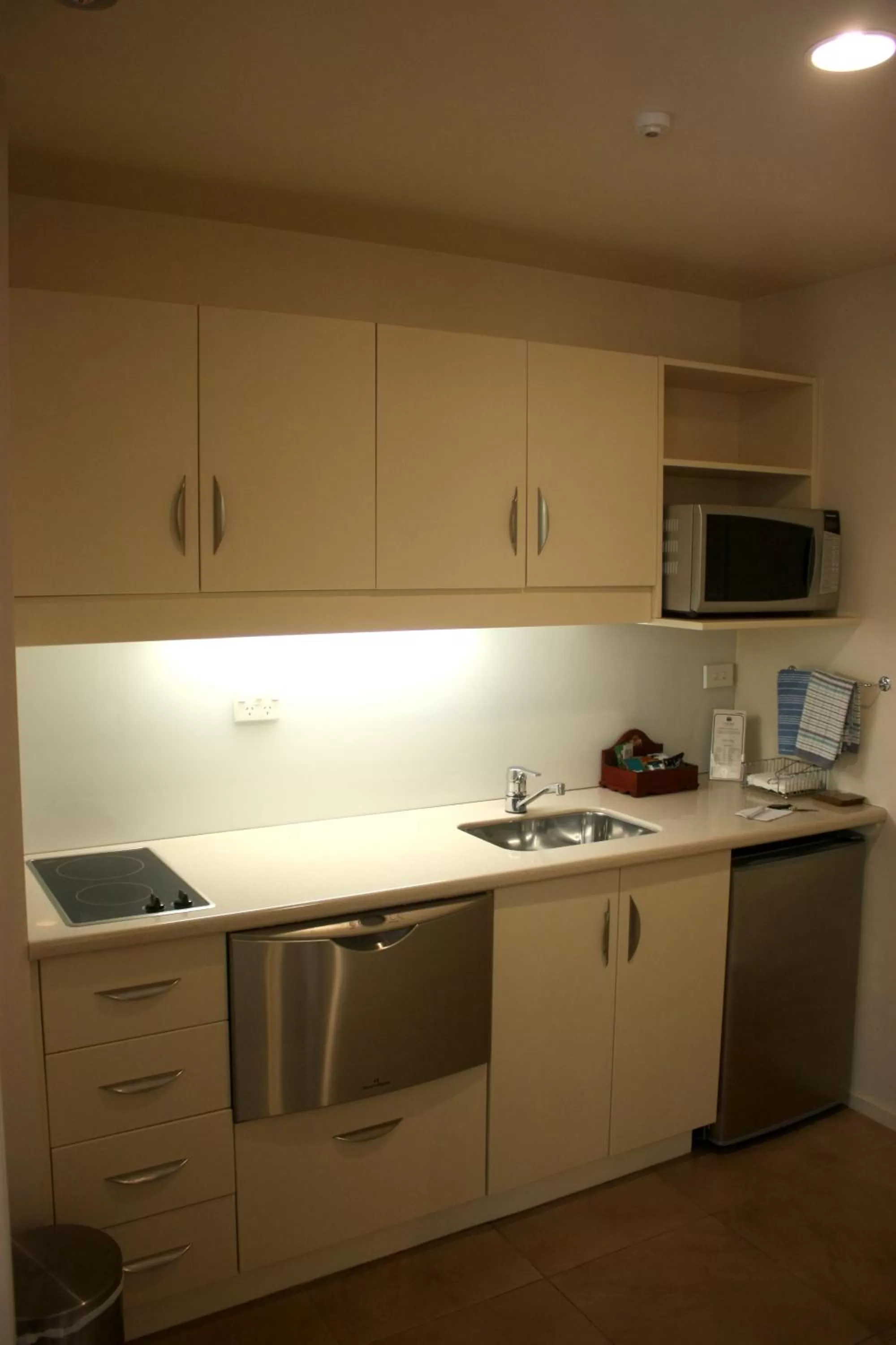 Kitchen or kitchenette in Cedar Grove Motor Lodge