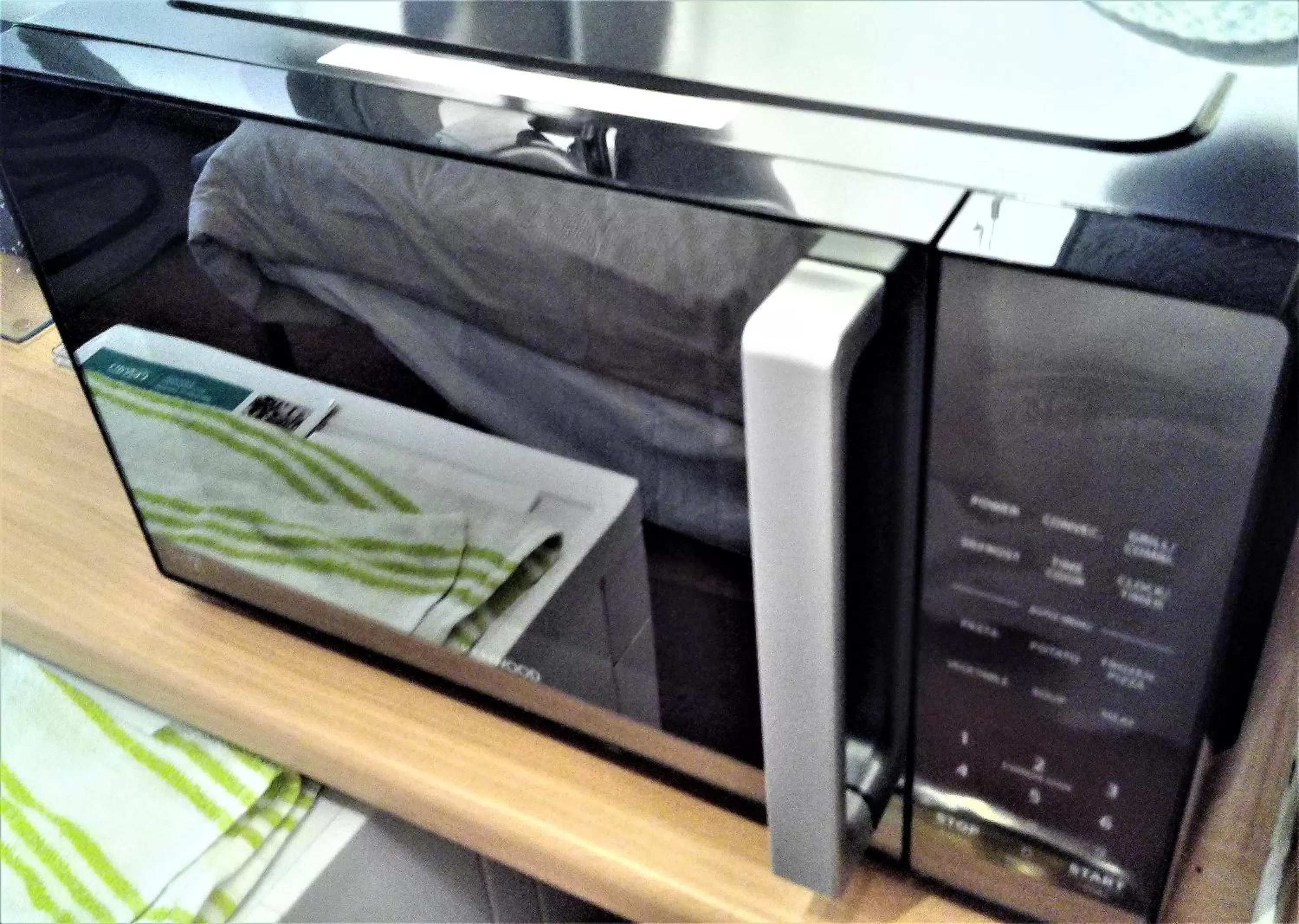 Breakfast in Mike & Carolyn Ball B&B