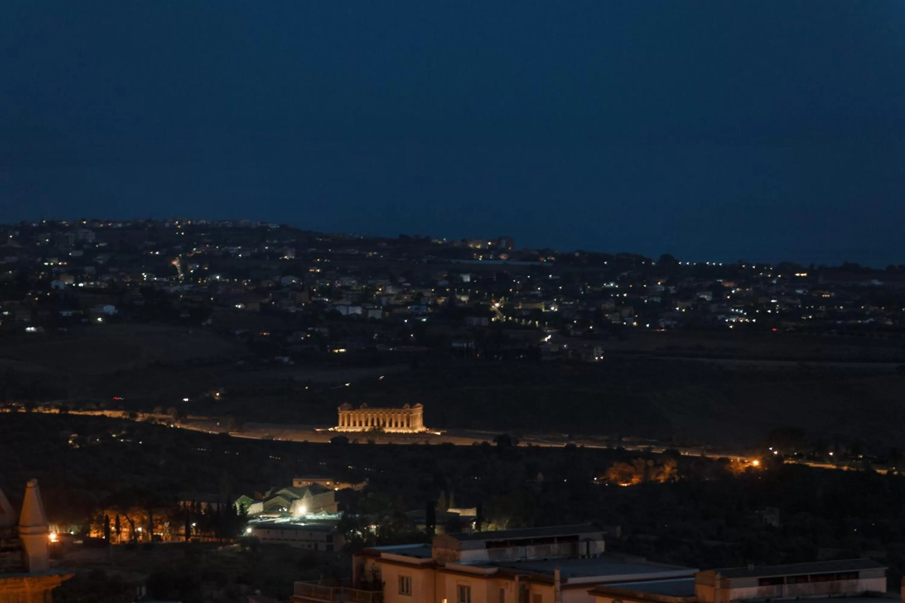 Landmark view in B&B Batarà - "La Terrazza del Centro"