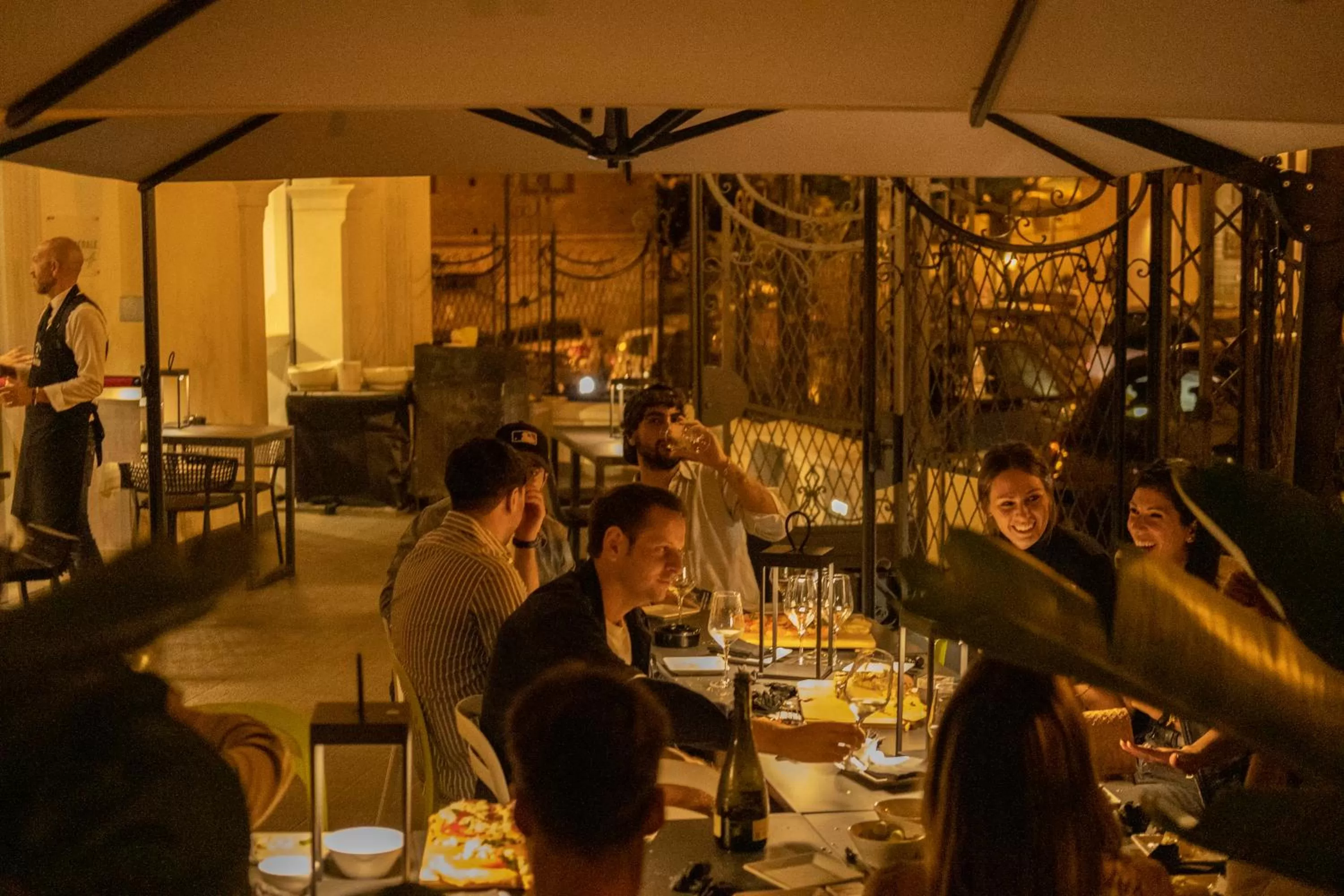 Restaurant/places to eat in Albergo Centrale