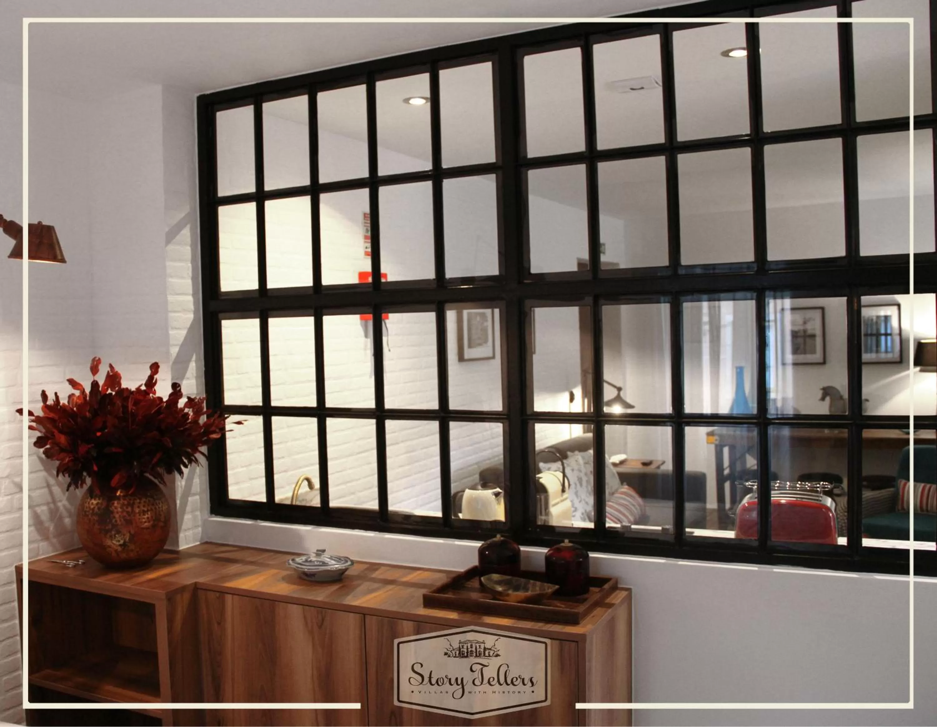 Photo of the whole room in Storytellers Villas