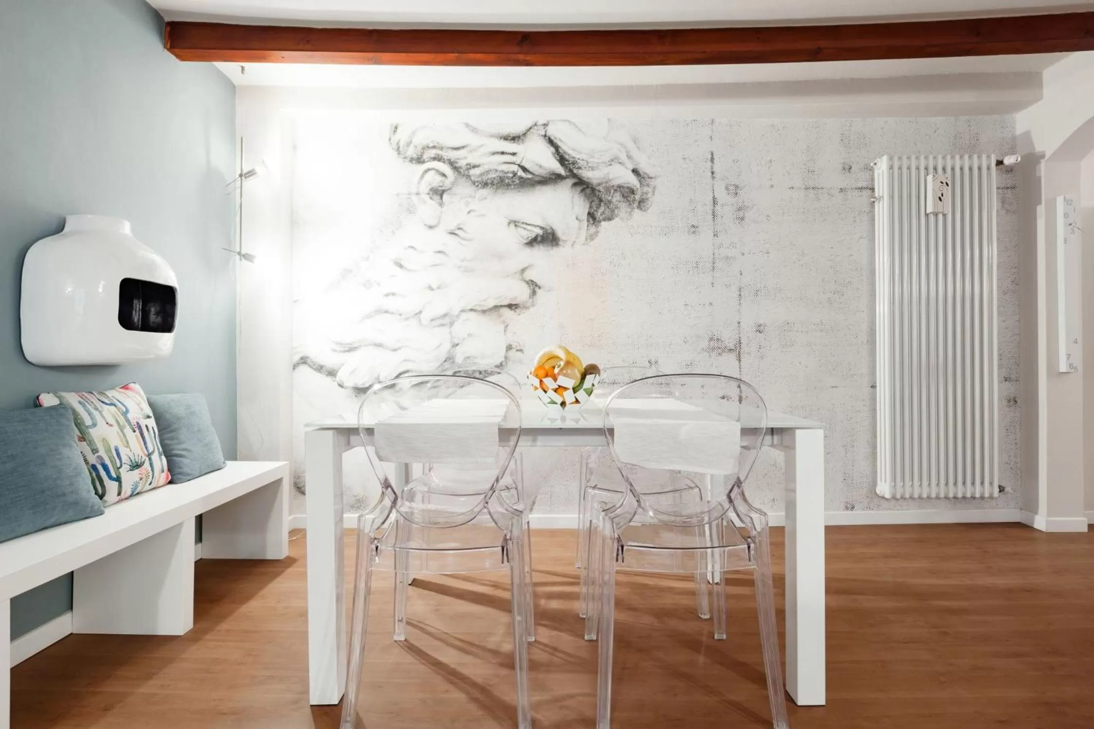 Dining area in Moscova Luxury B&B