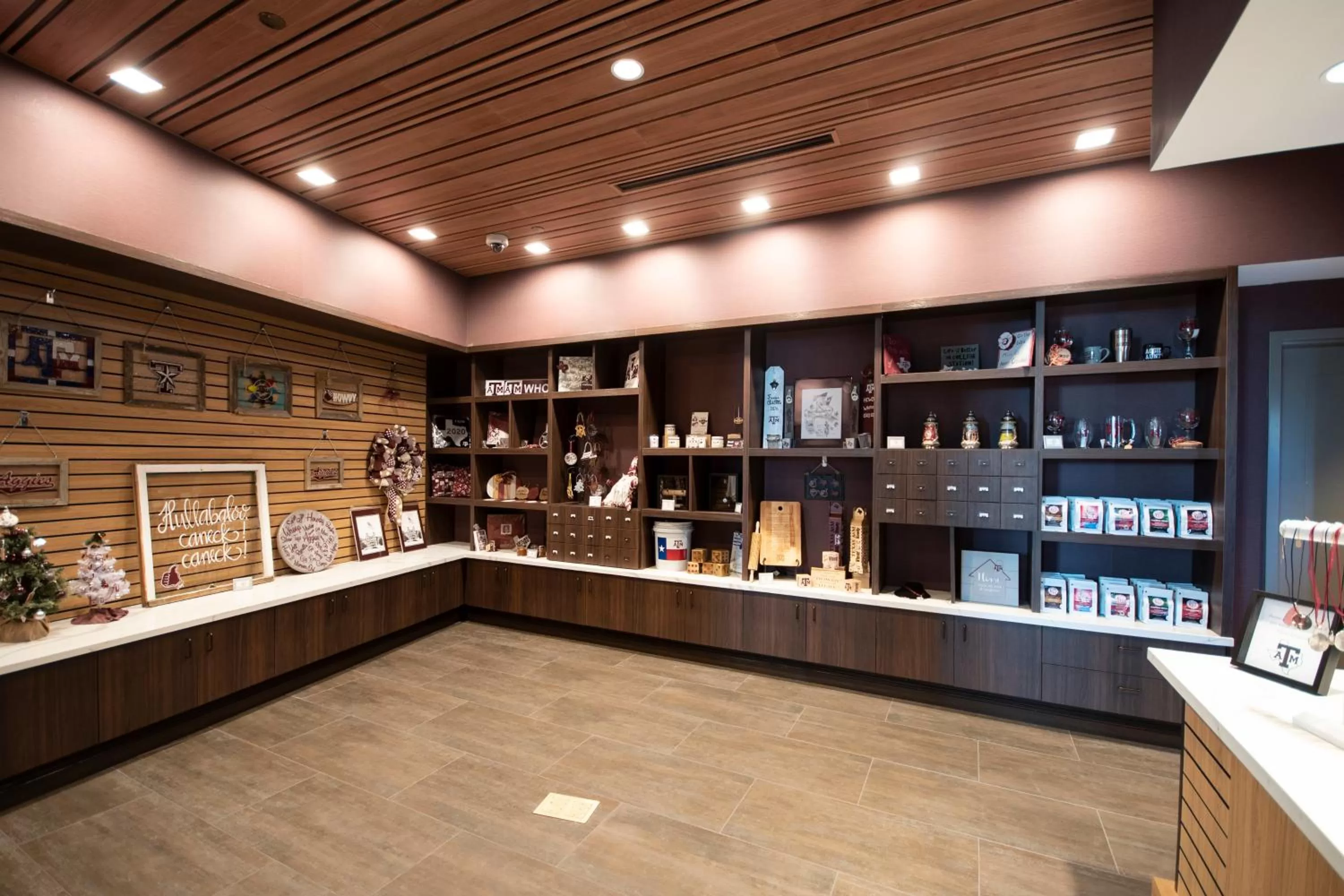 On-site shops in Texas A&M Hotel and Conference Center