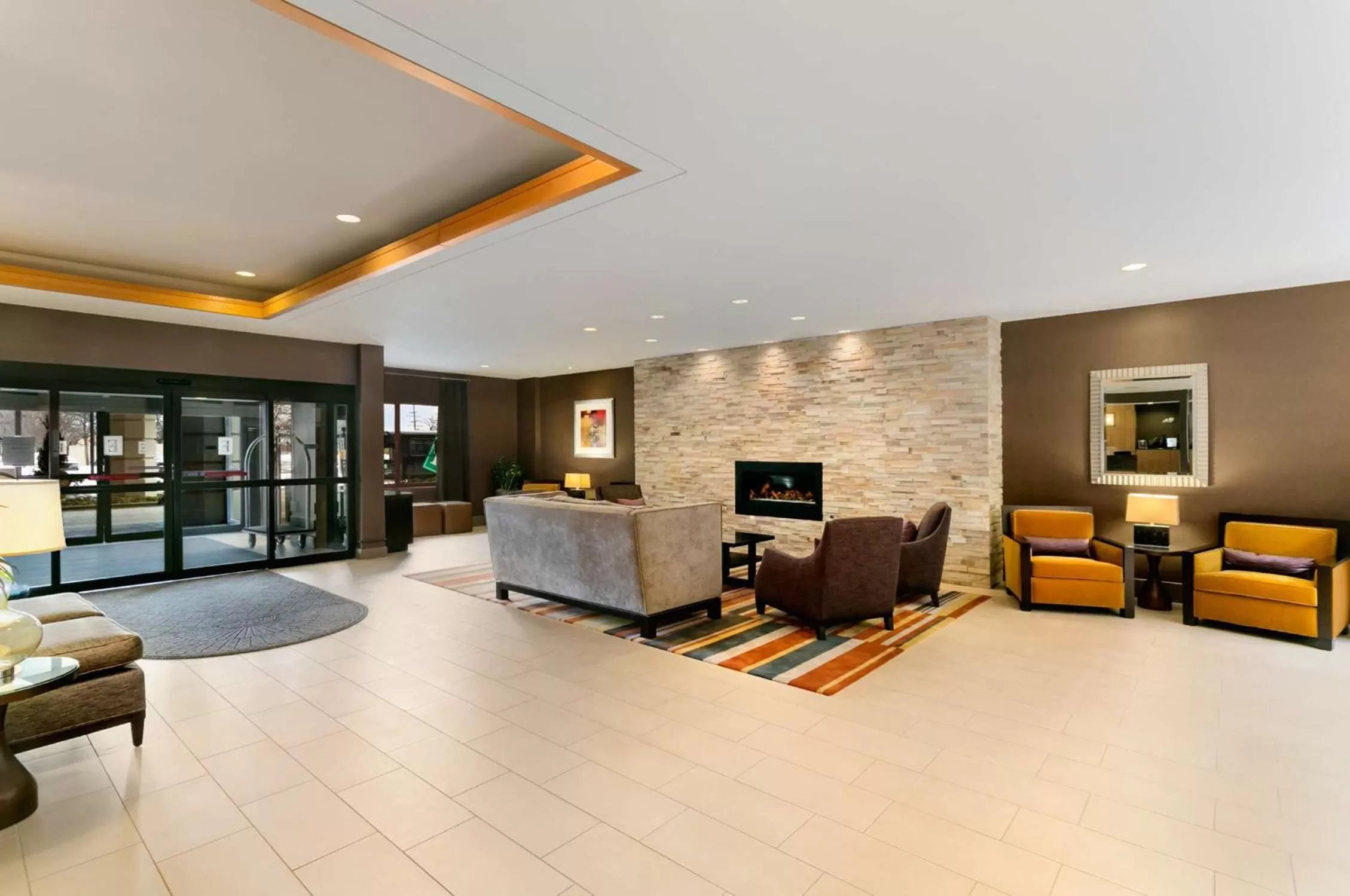 Lobby or reception in Embassy Suites by Hilton Chicago North Shore Deerfield