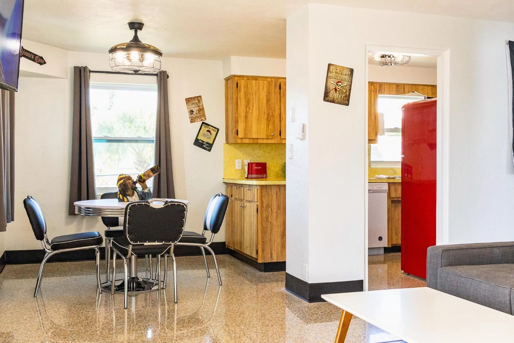 Dining area in Sea Jay Motel and Marina