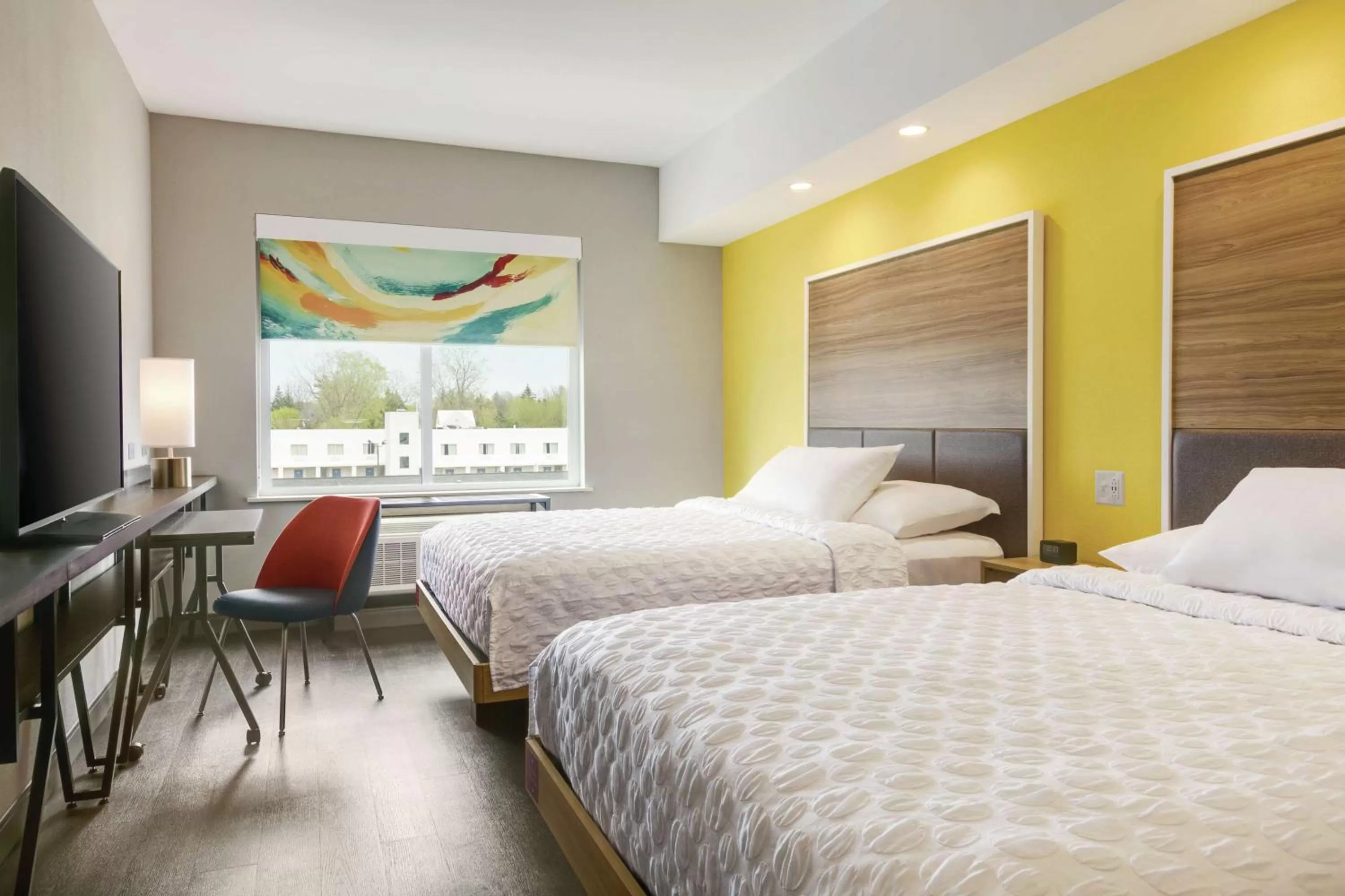 Bedroom, Bed in Tru By Hilton Williamsville Buffalo Airport