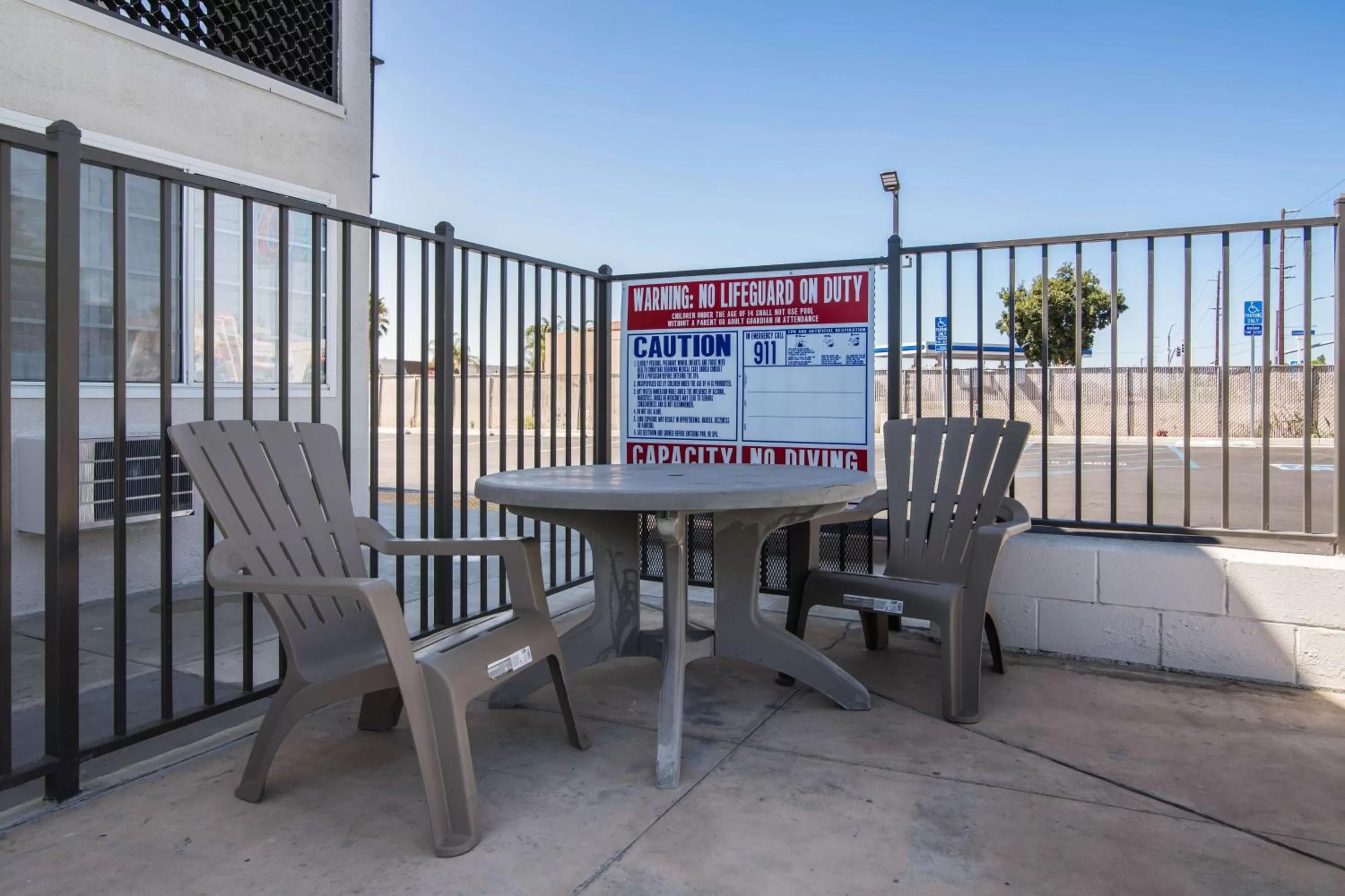 Pool view in Motel 6 - Moreno Valley - Riverside March Air Base