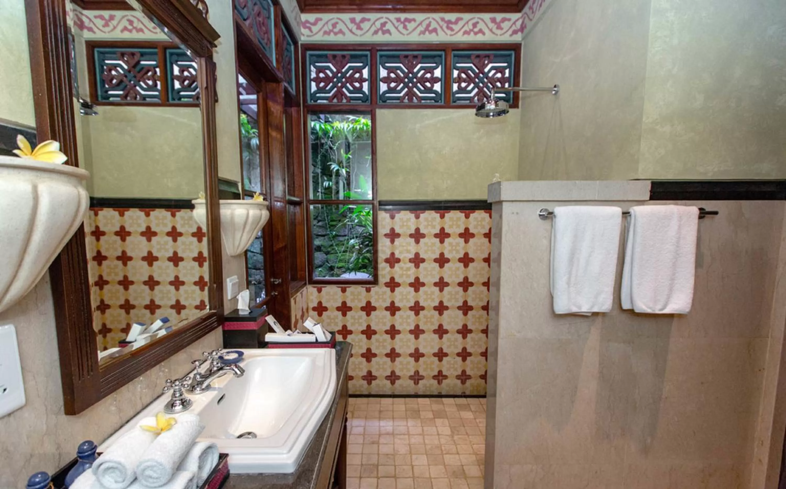 Shower in Dwaraka The Royal Villas