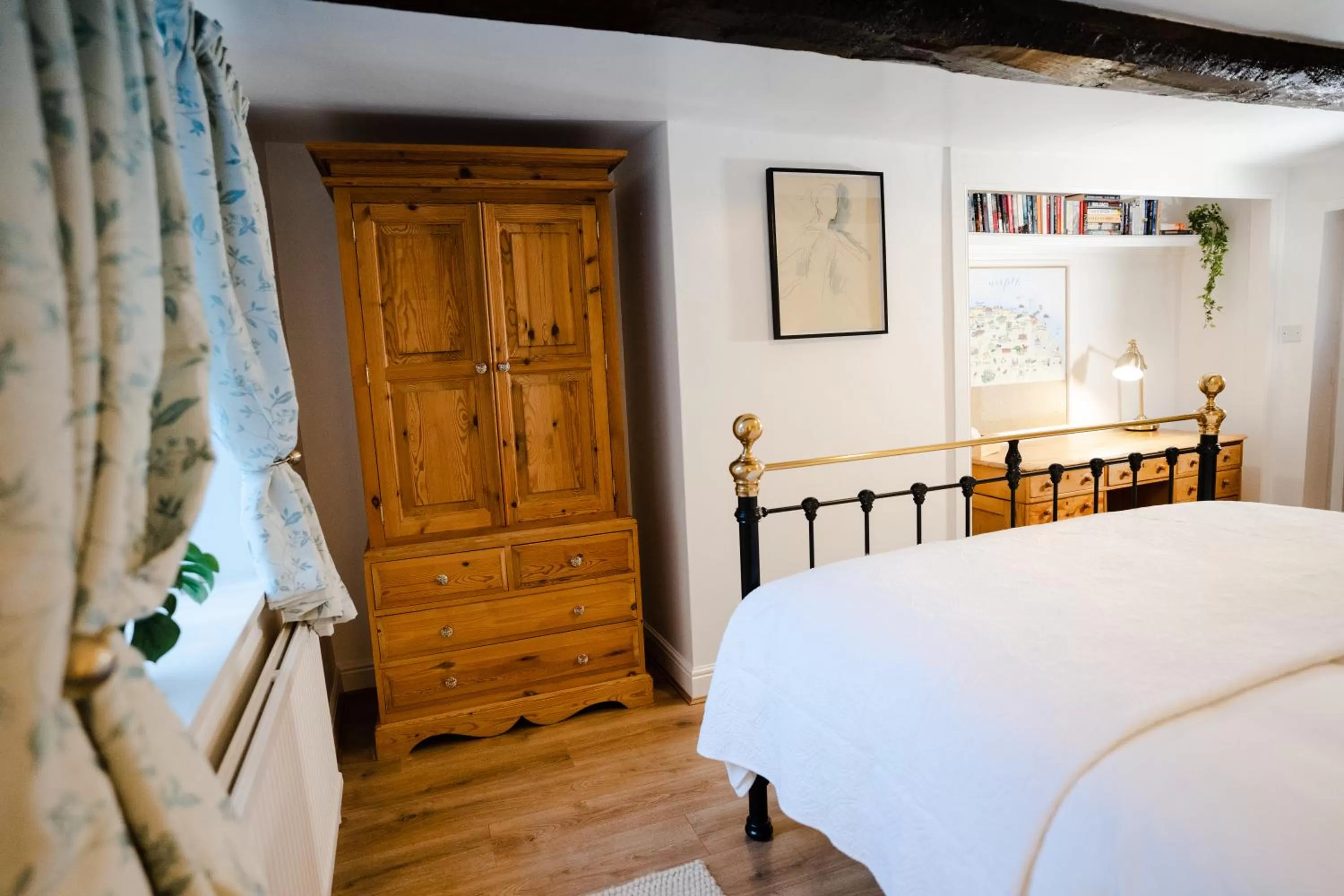 Bed in Hovell Hall Country Bed and Breakfast