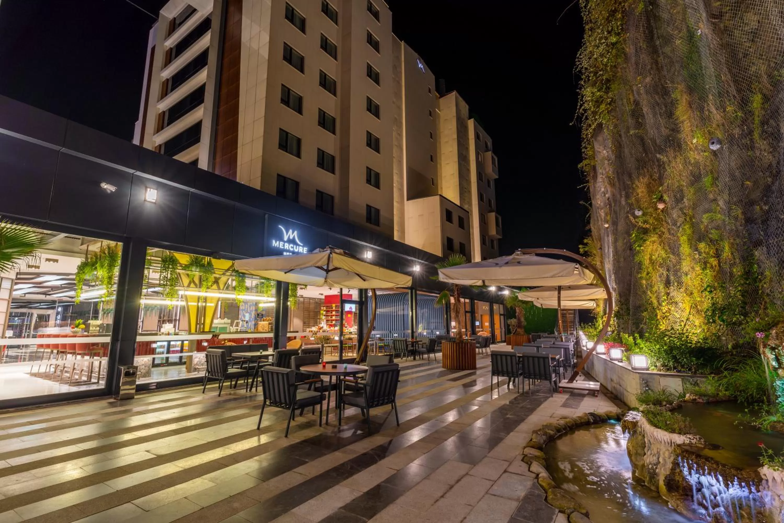 Restaurant/places to eat in Mercure Trabzon Hotel