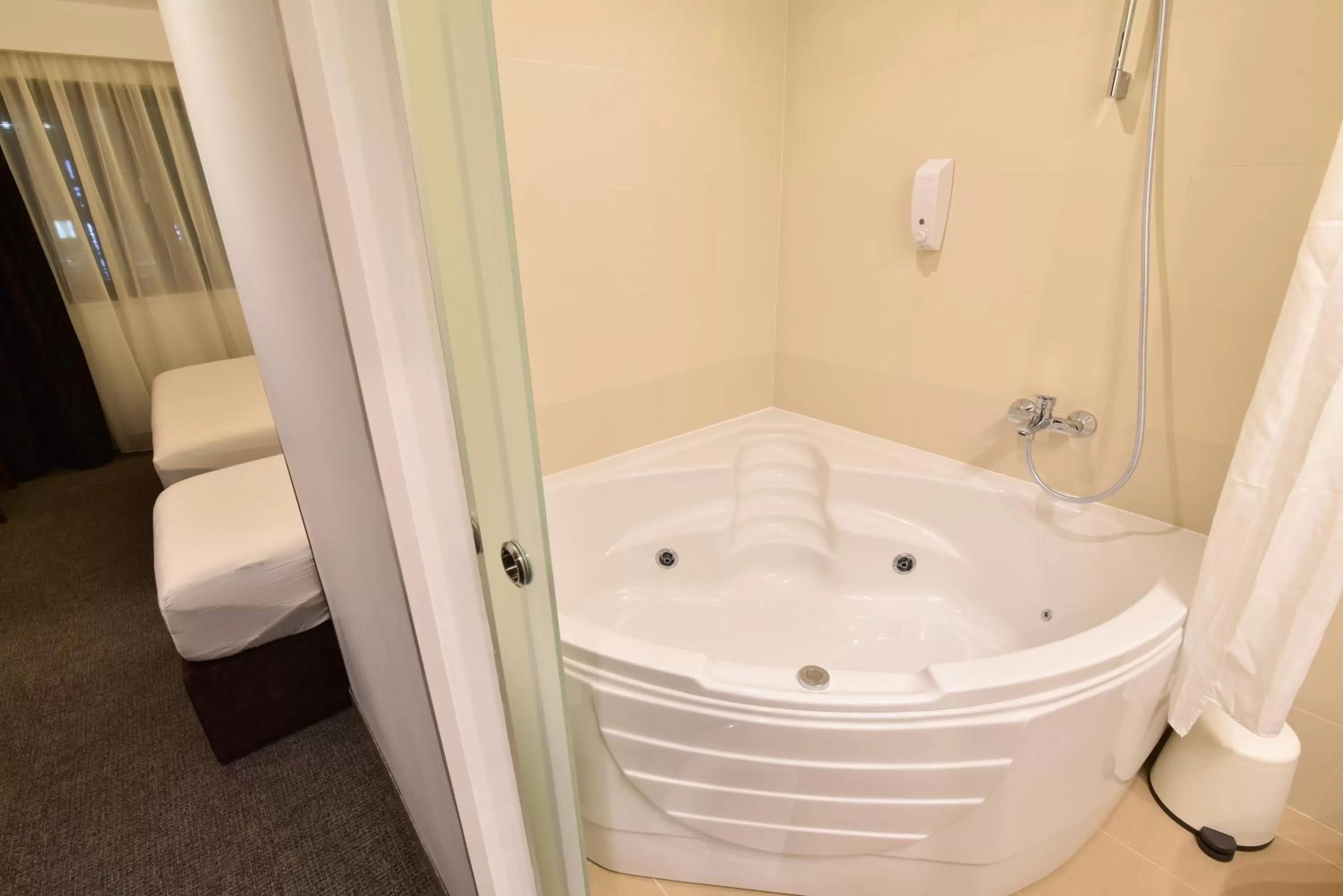 Bathroom in Hotel Forum