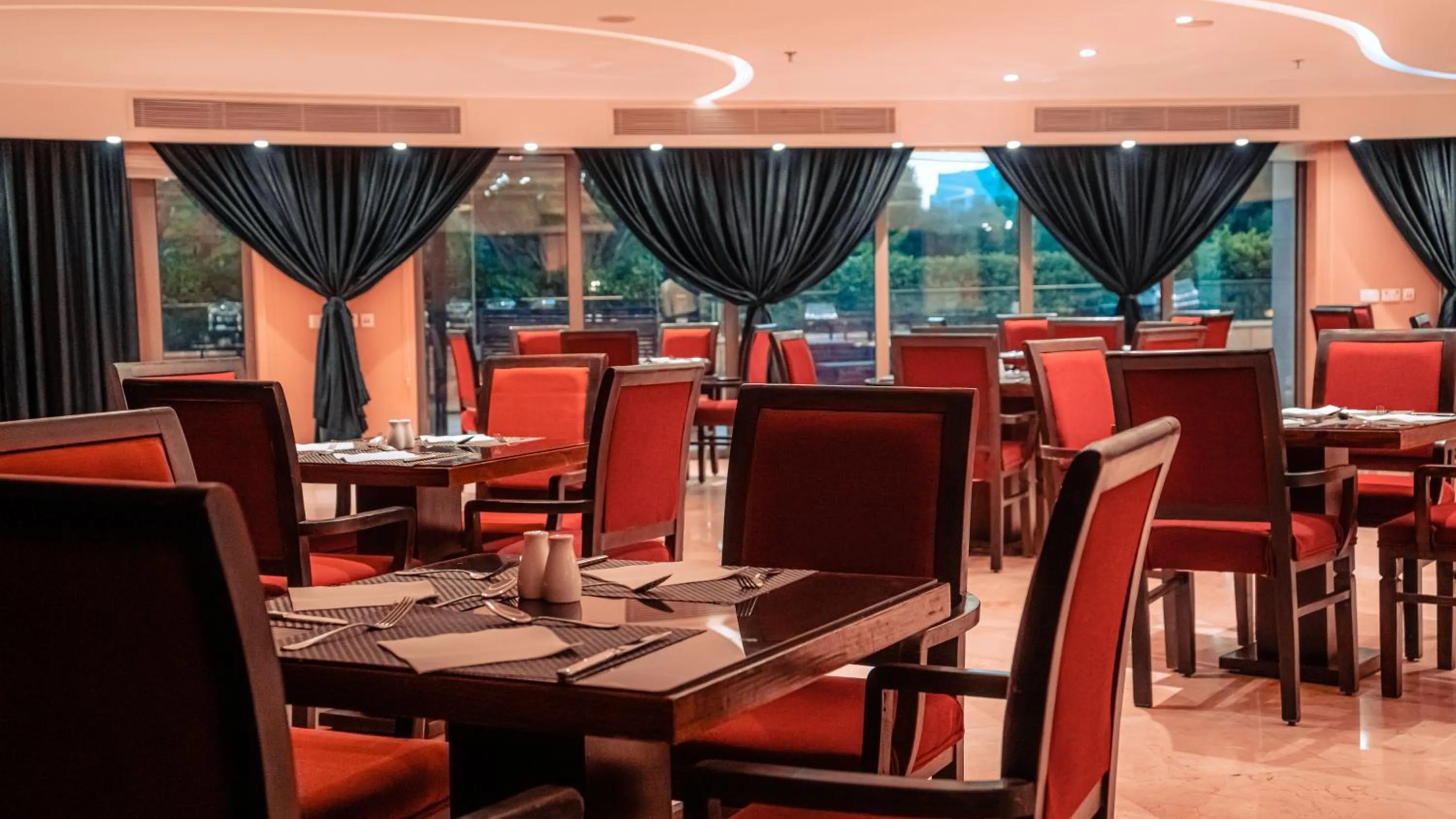 Restaurant/places to eat in Oryx Hotel Aqaba