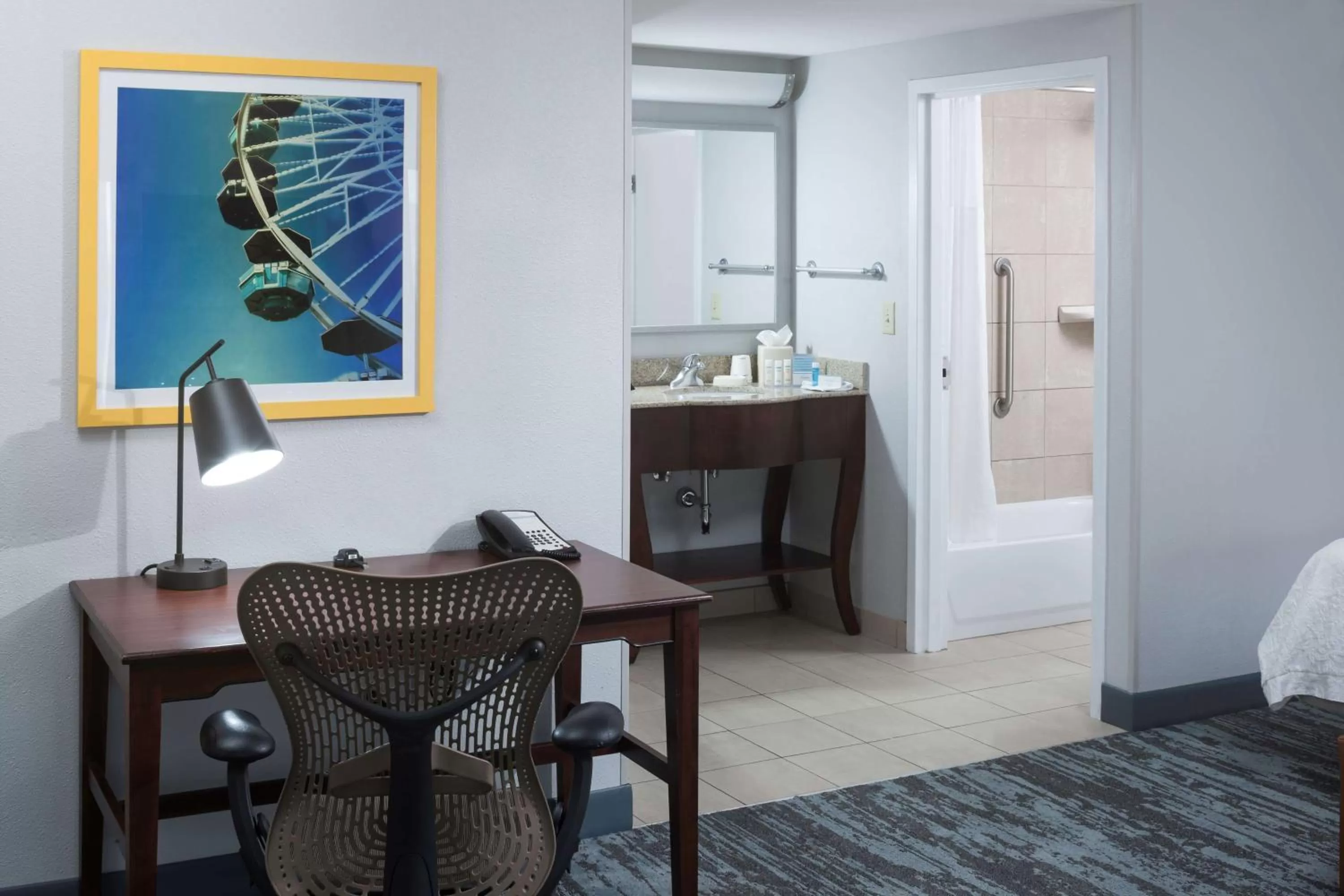 Bathroom, Bed in Hampton Inn & Suites Oklahoma City-Bricktown