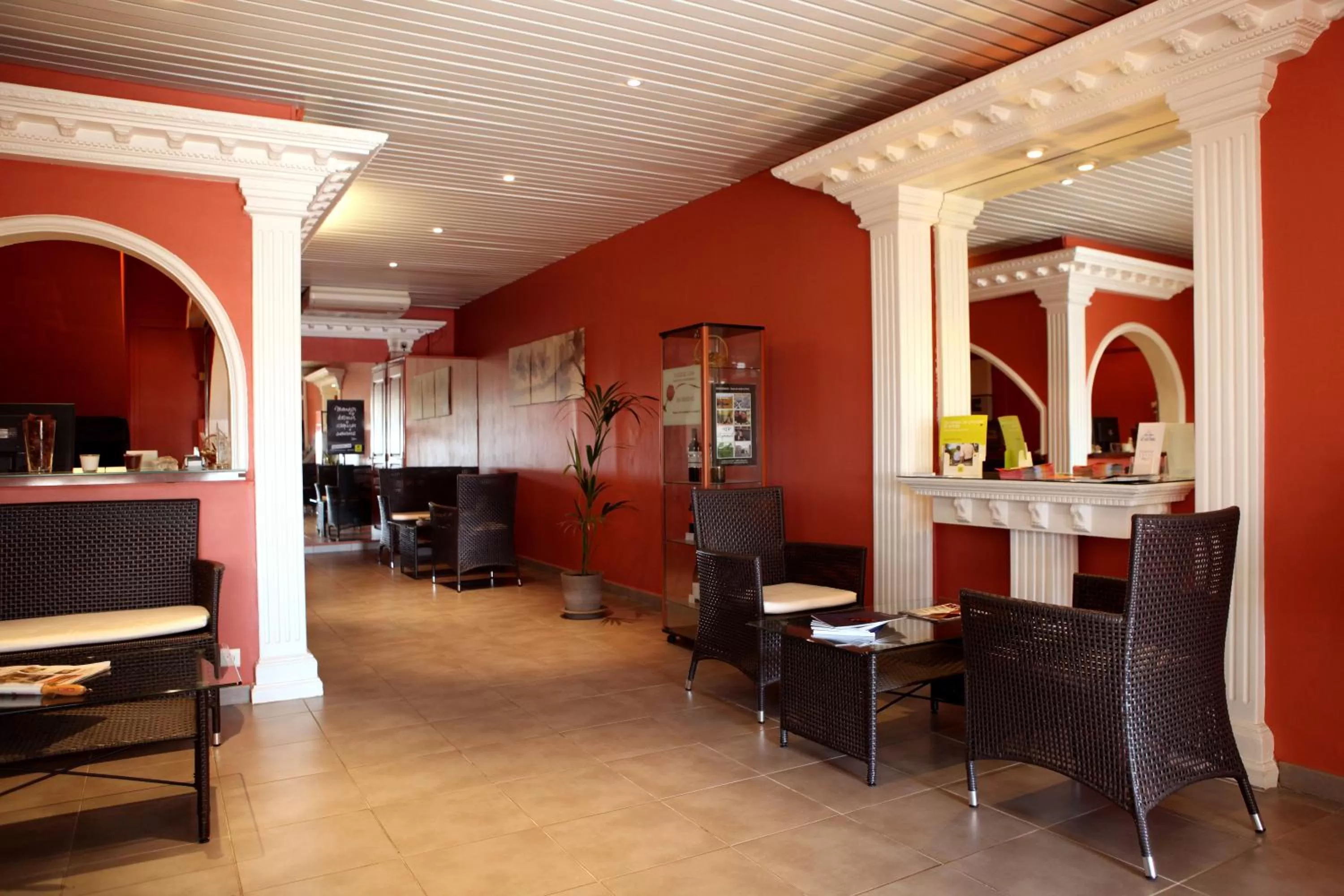 Restaurant/places to eat in Logis Hotel Restaurant le Mirador