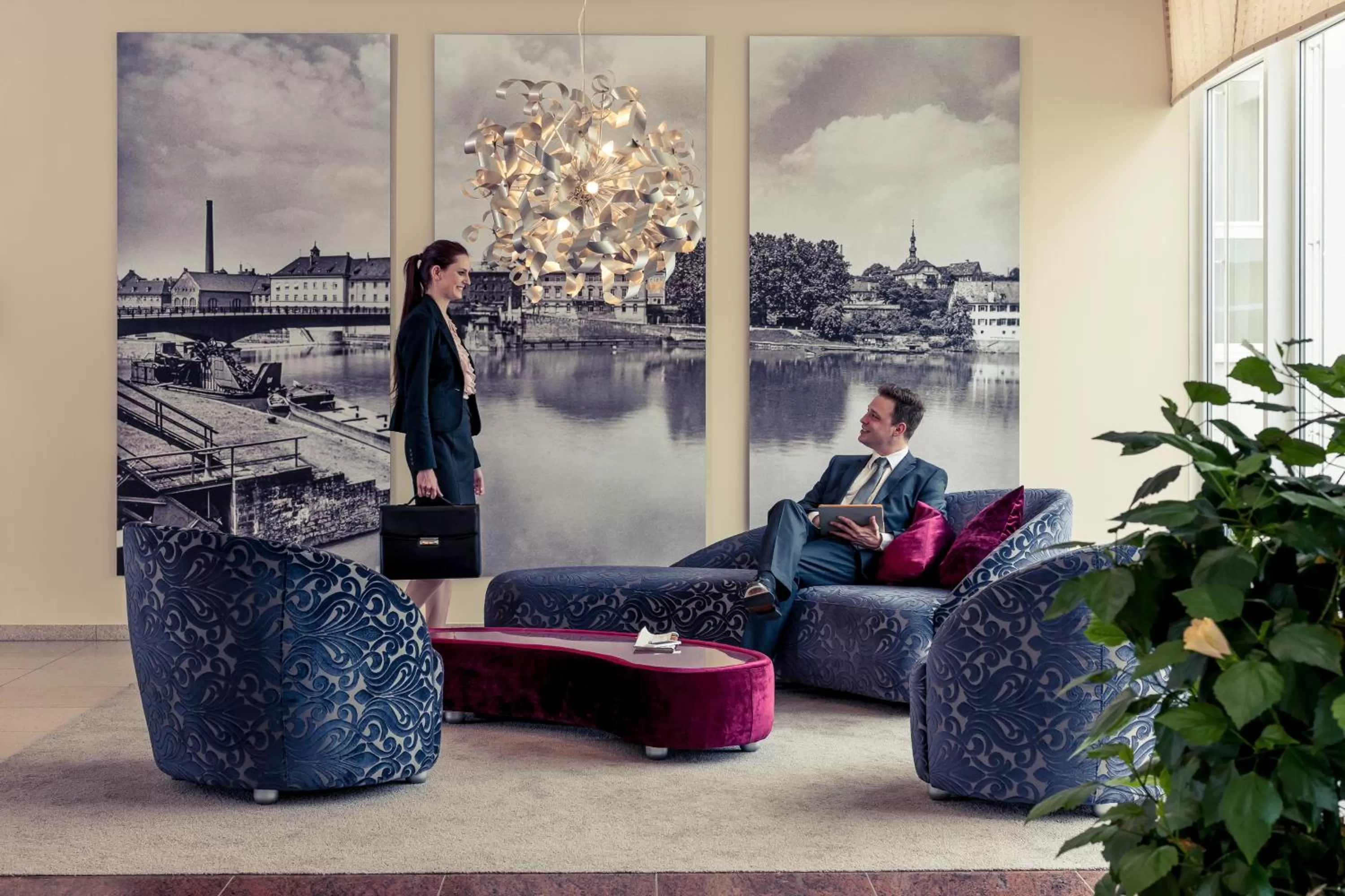 Lobby or reception in Mercure Hotel Schweinfurt Maininsel