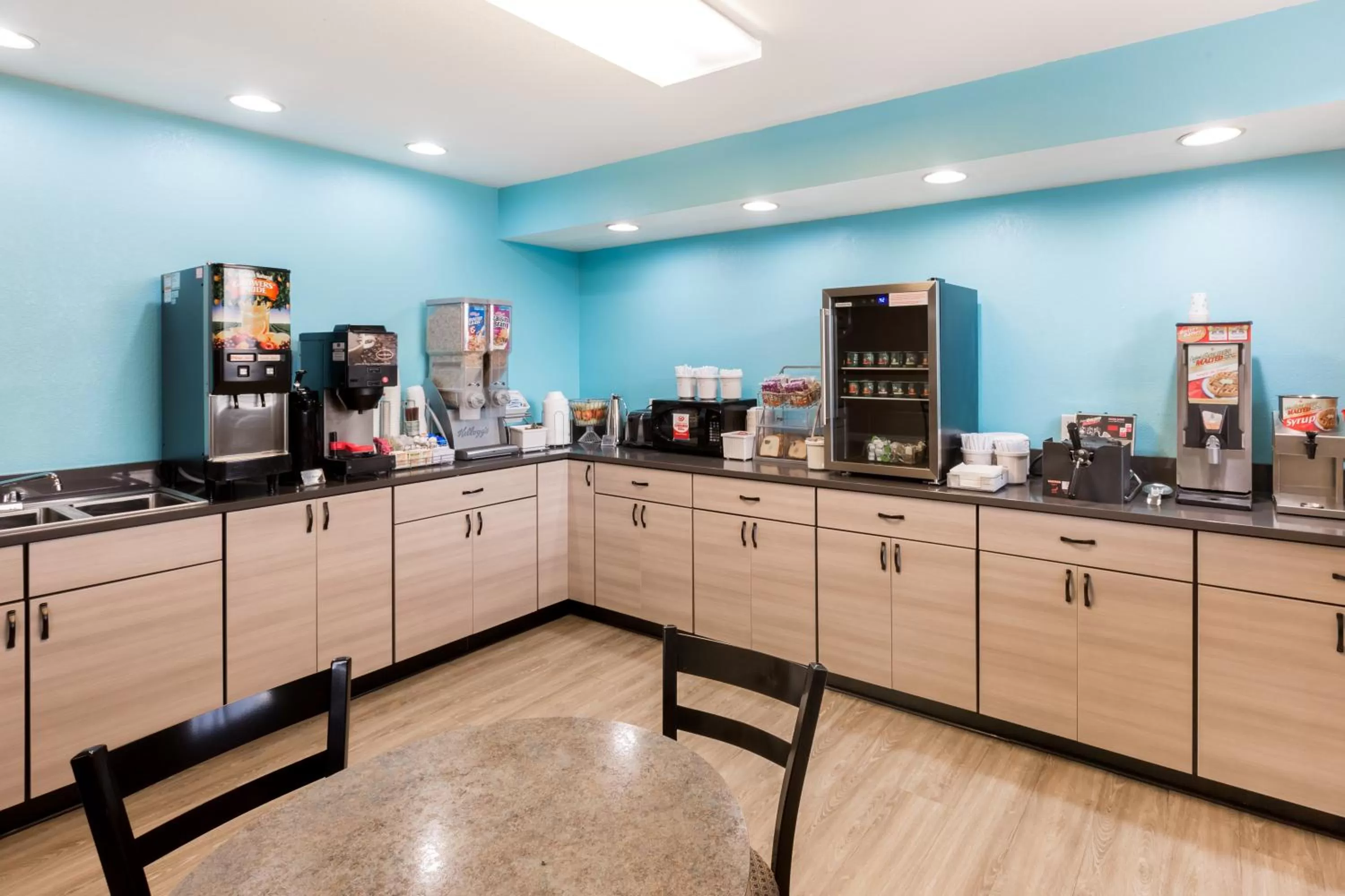 Breakfast in Super 8 by Wyndham Hays KS