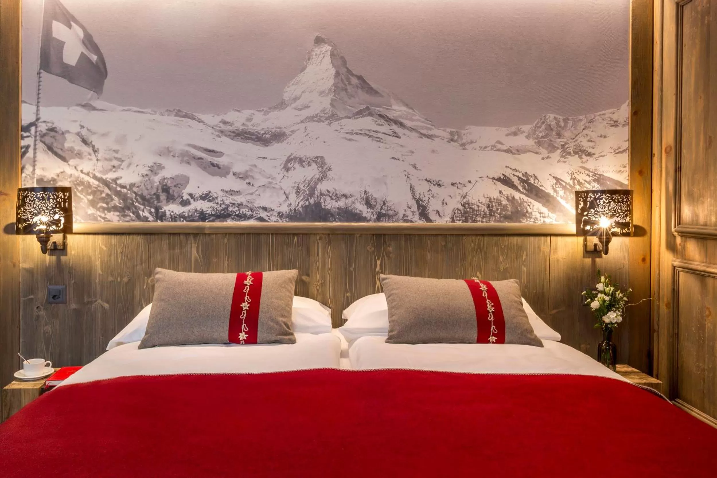 Bed in Edelweiss Manotel