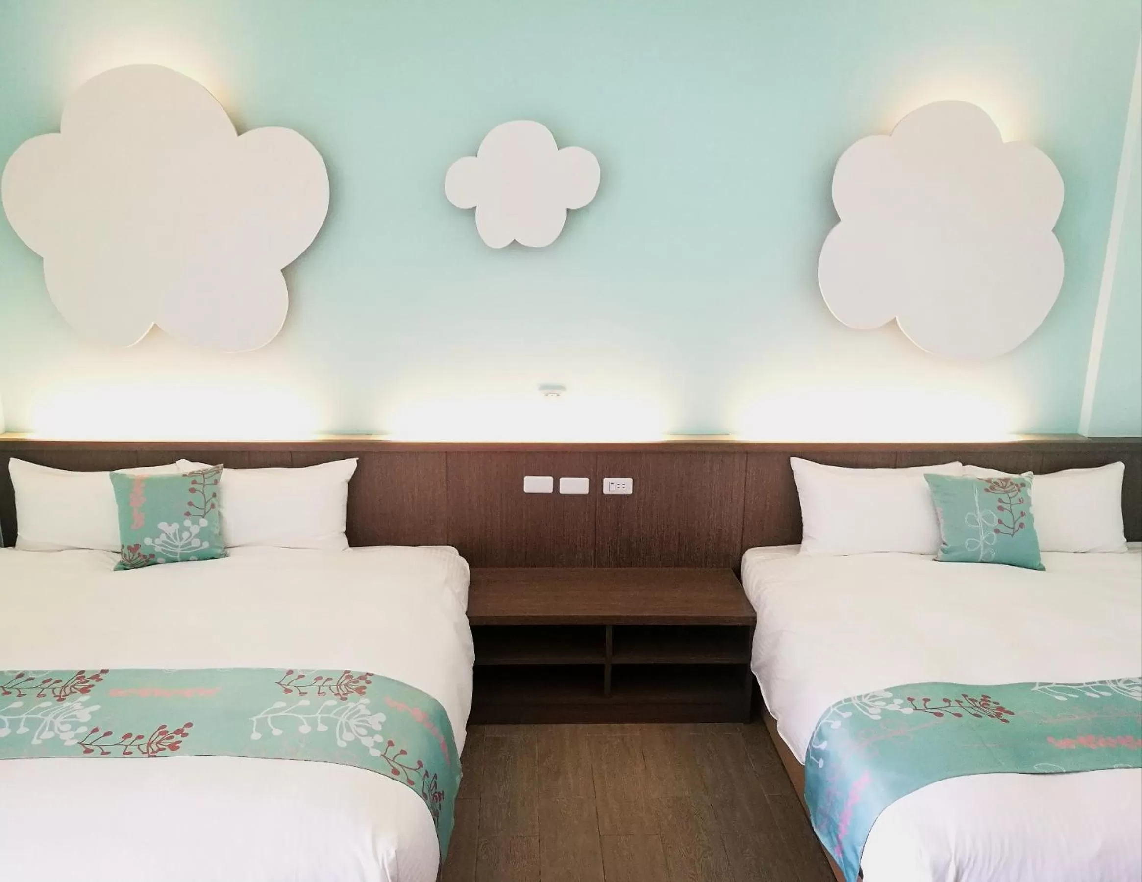 Bed in Love Ocean & Happy Bay HomeStay