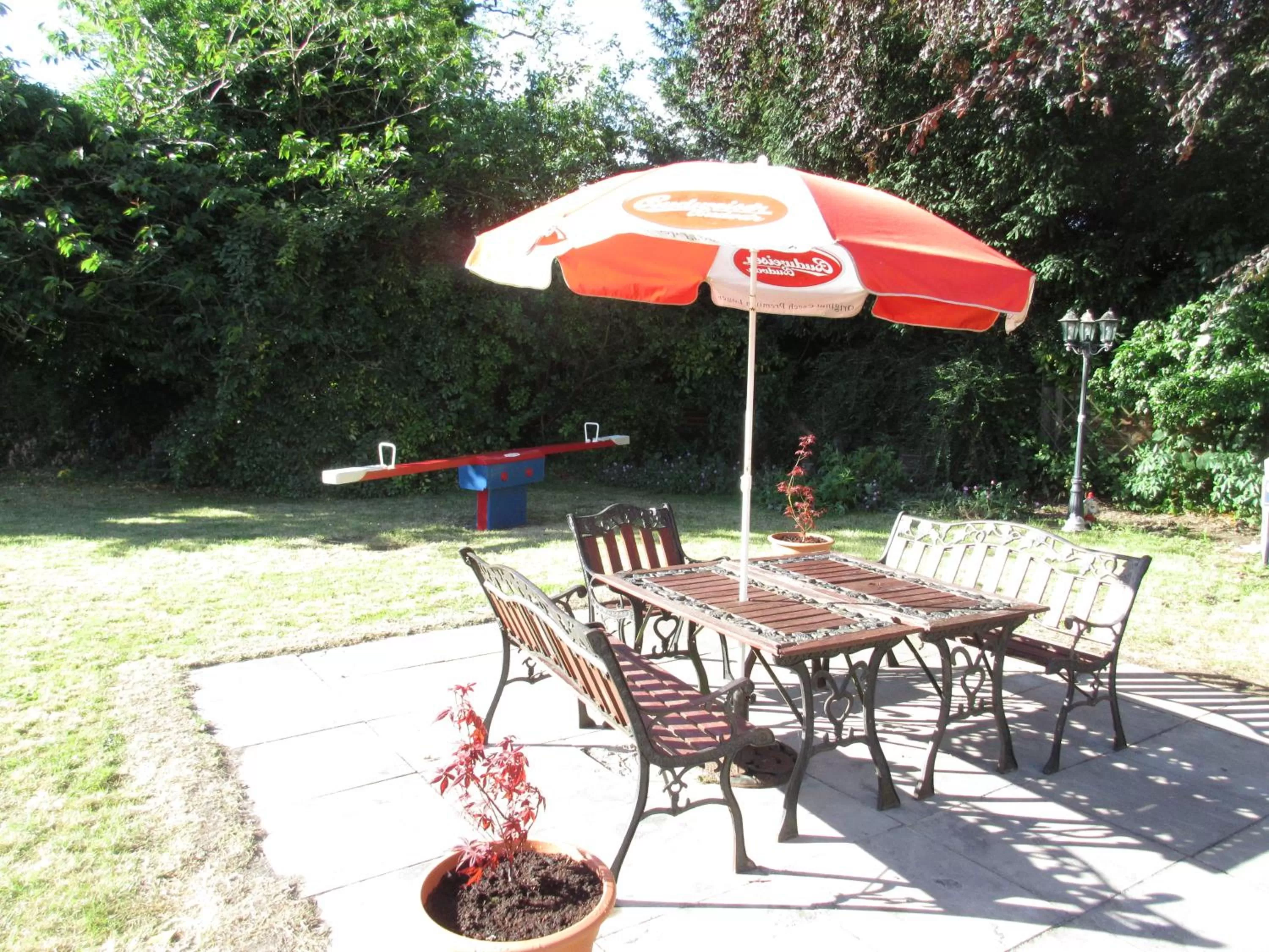 On site in Anchor House 2 East Street Alford Lincolnshire LN13 9EQ