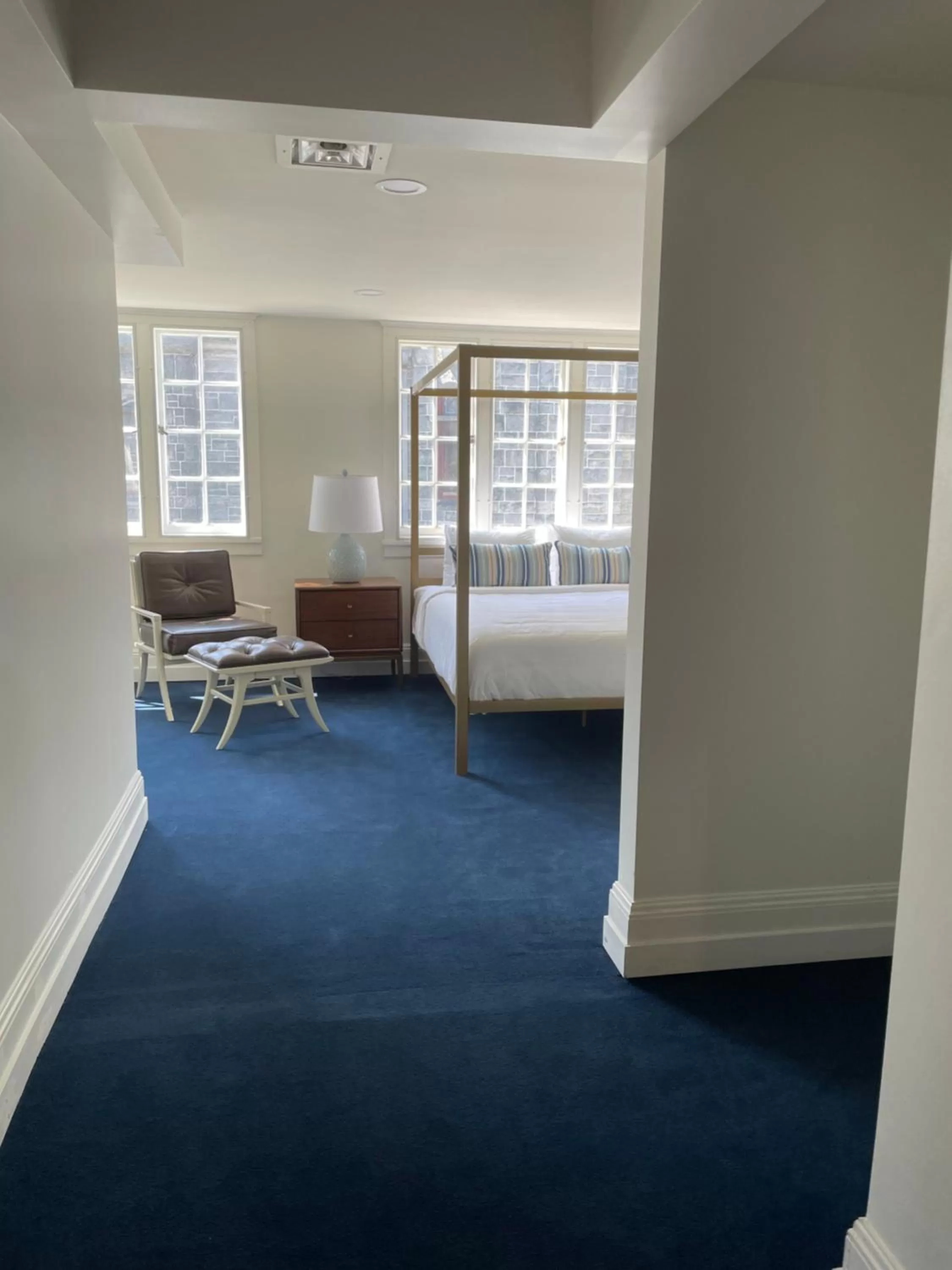 Bed in The Argus Hotel & Cocktail Lounge