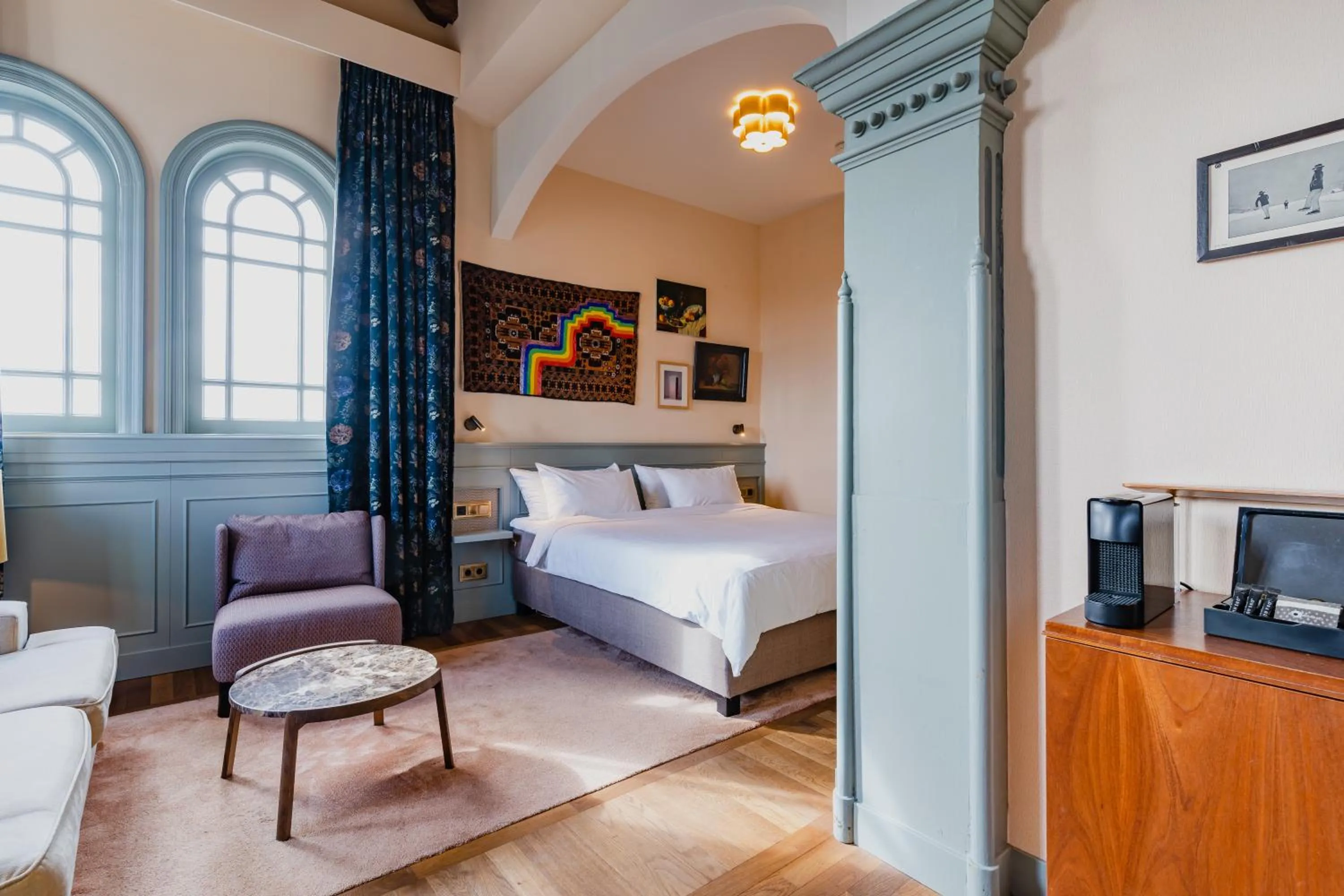 Bed in Hotel Mercier