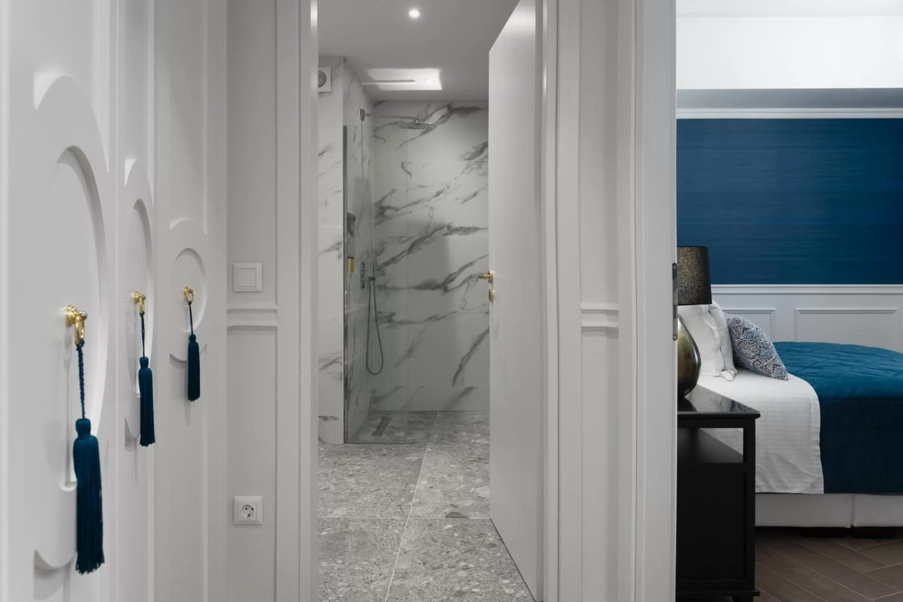 Shower, Bed in Evripidou Suites