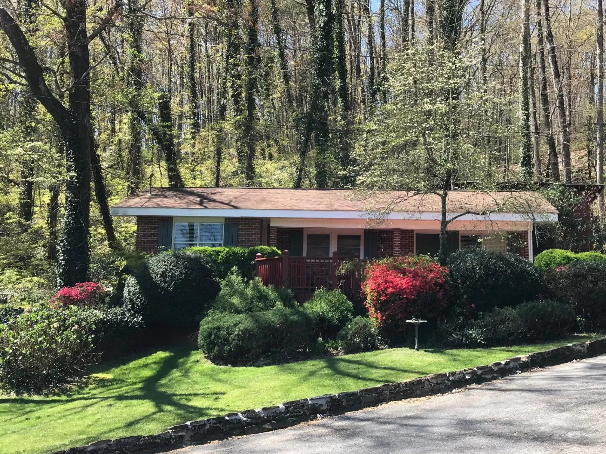 Property building in Mountain Aire Cottages, Inn, & Glamping