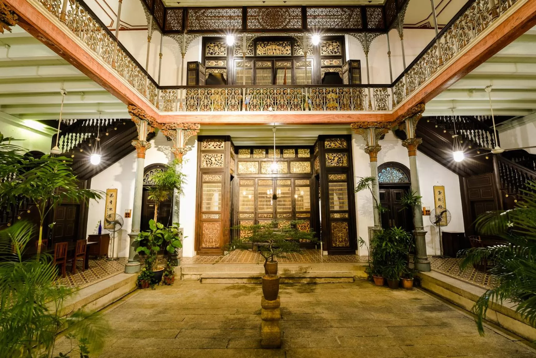 Restaurant/places to eat in Cheong Fatt Tze - The Blue Mansion