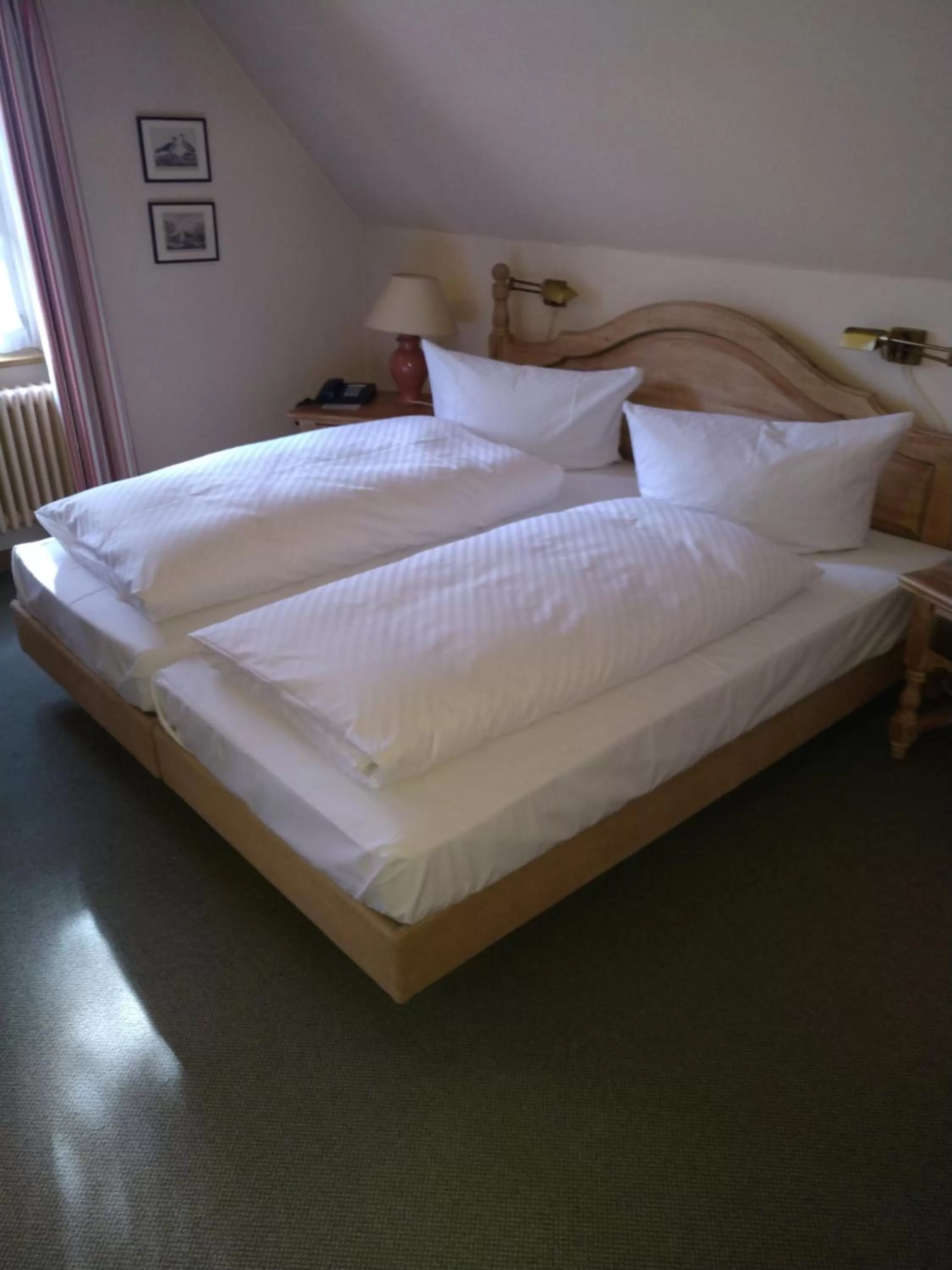 Bed in Landhotel Hirsch