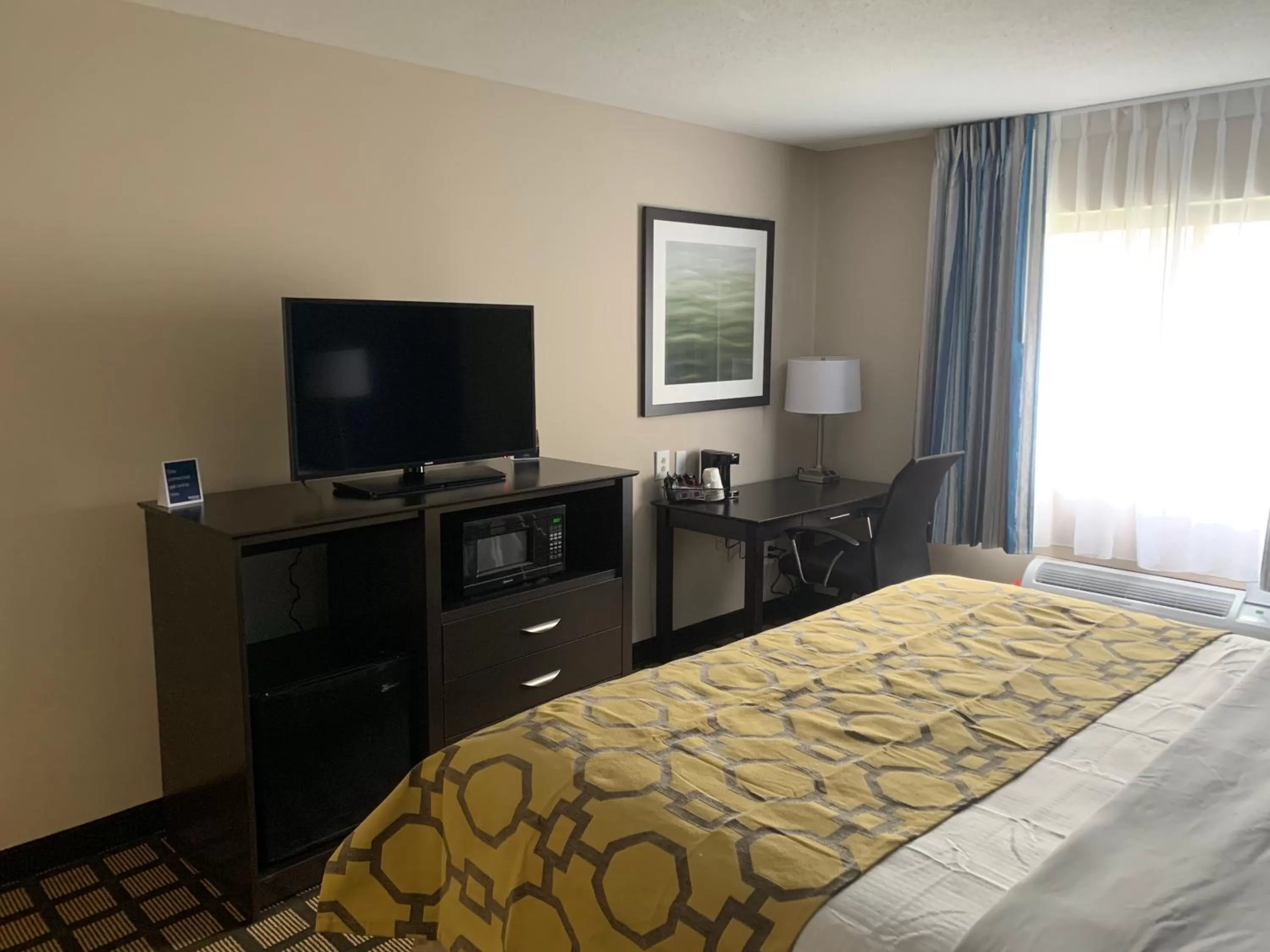 Bed in Baymont by Wyndham Latham Albany Airport