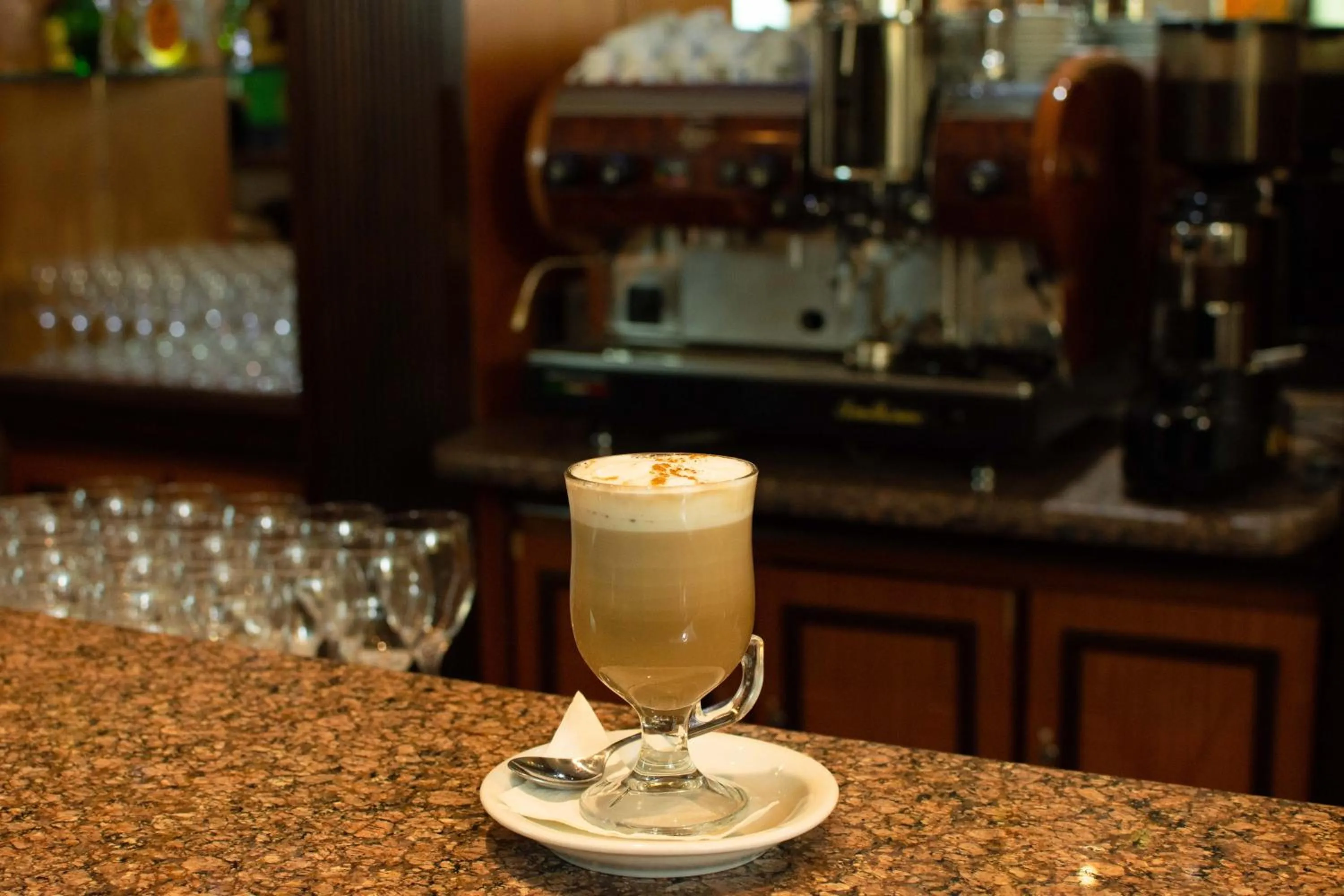 Coffee/tea facilities in Hotel Golden Park Internacional Foz & Convenções By Nacional Inn