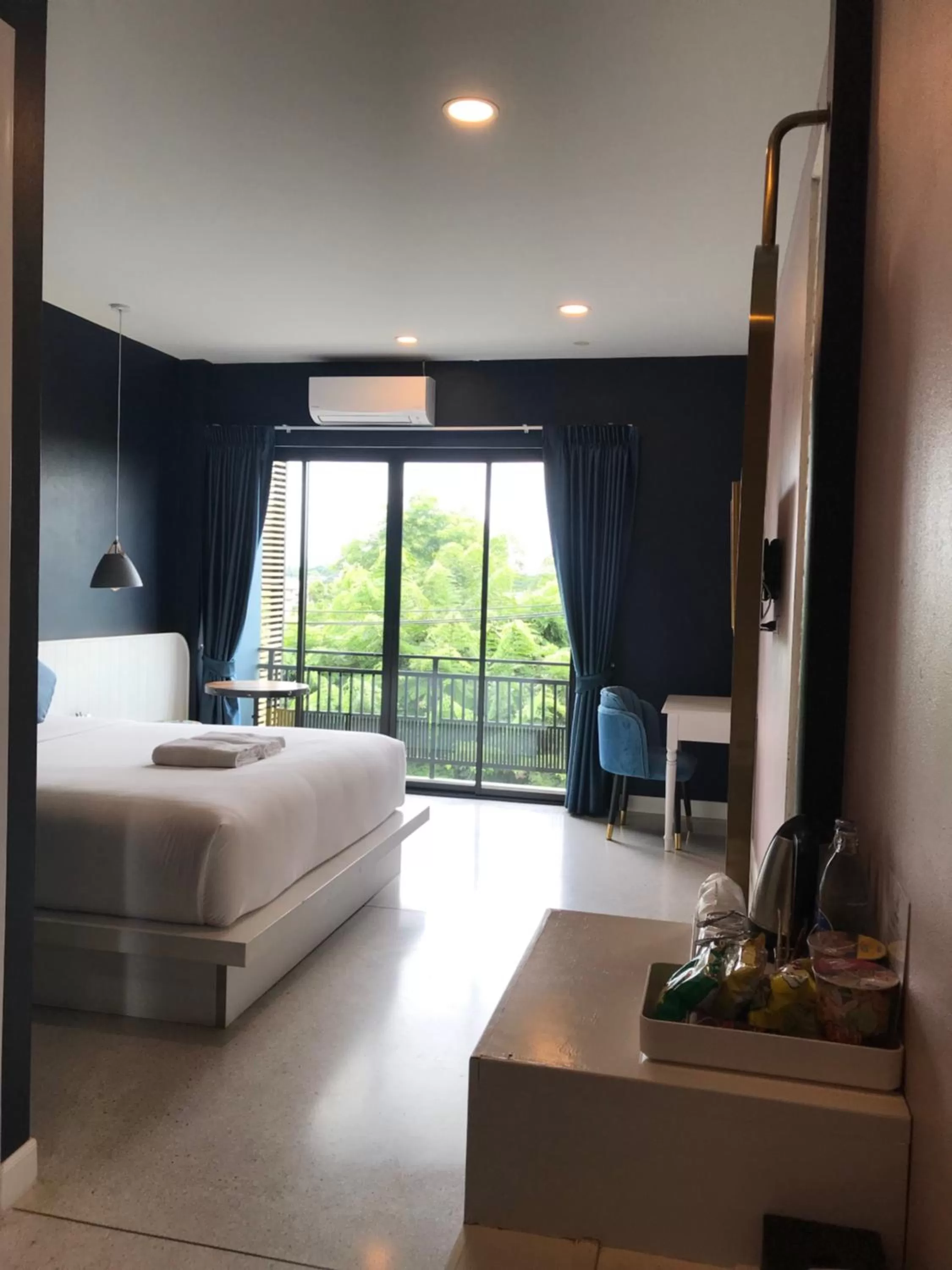 Photo of the whole room, Bed in Mosstel