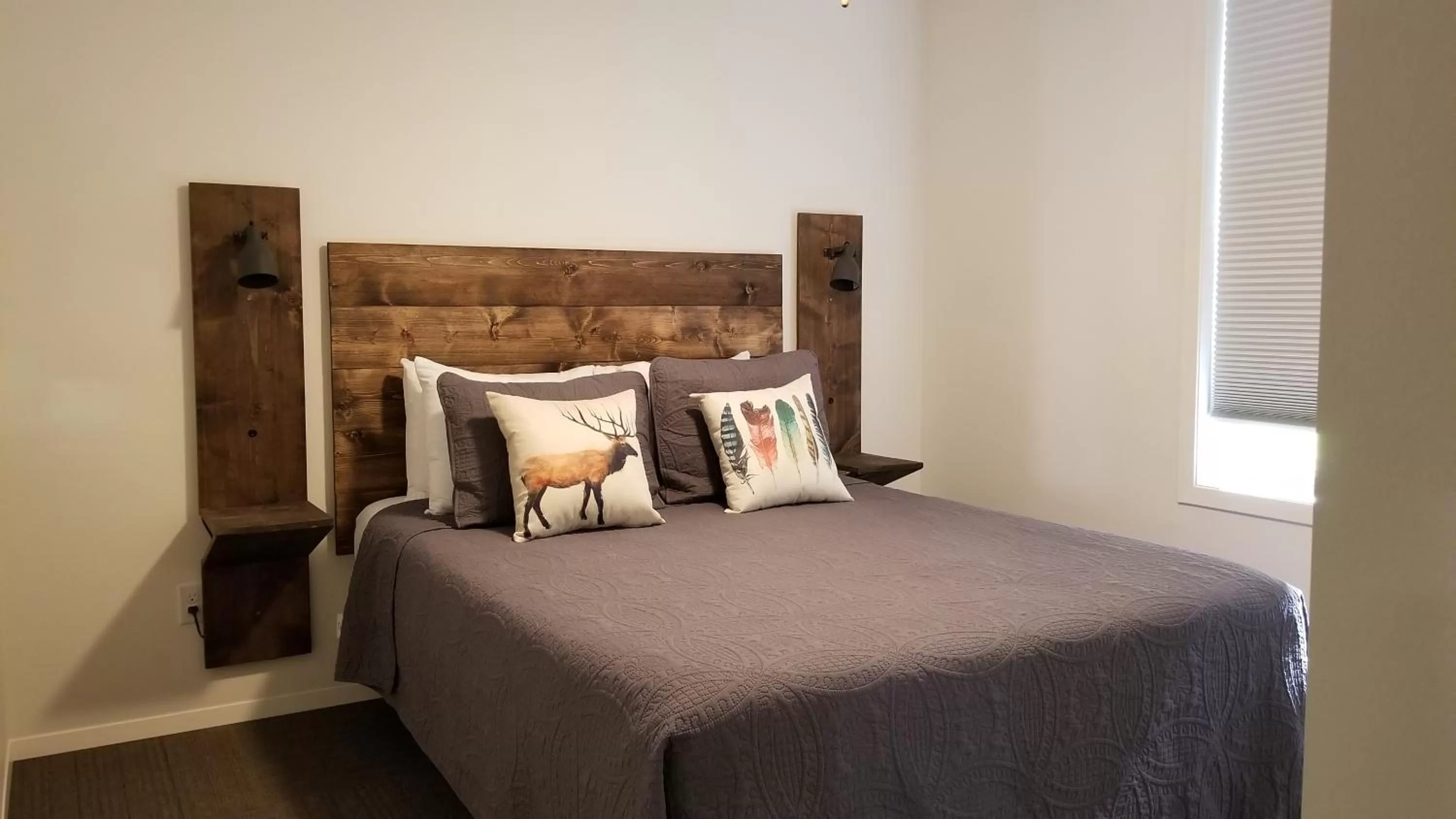 Bedroom, Bed in Eagle Cap Chalets