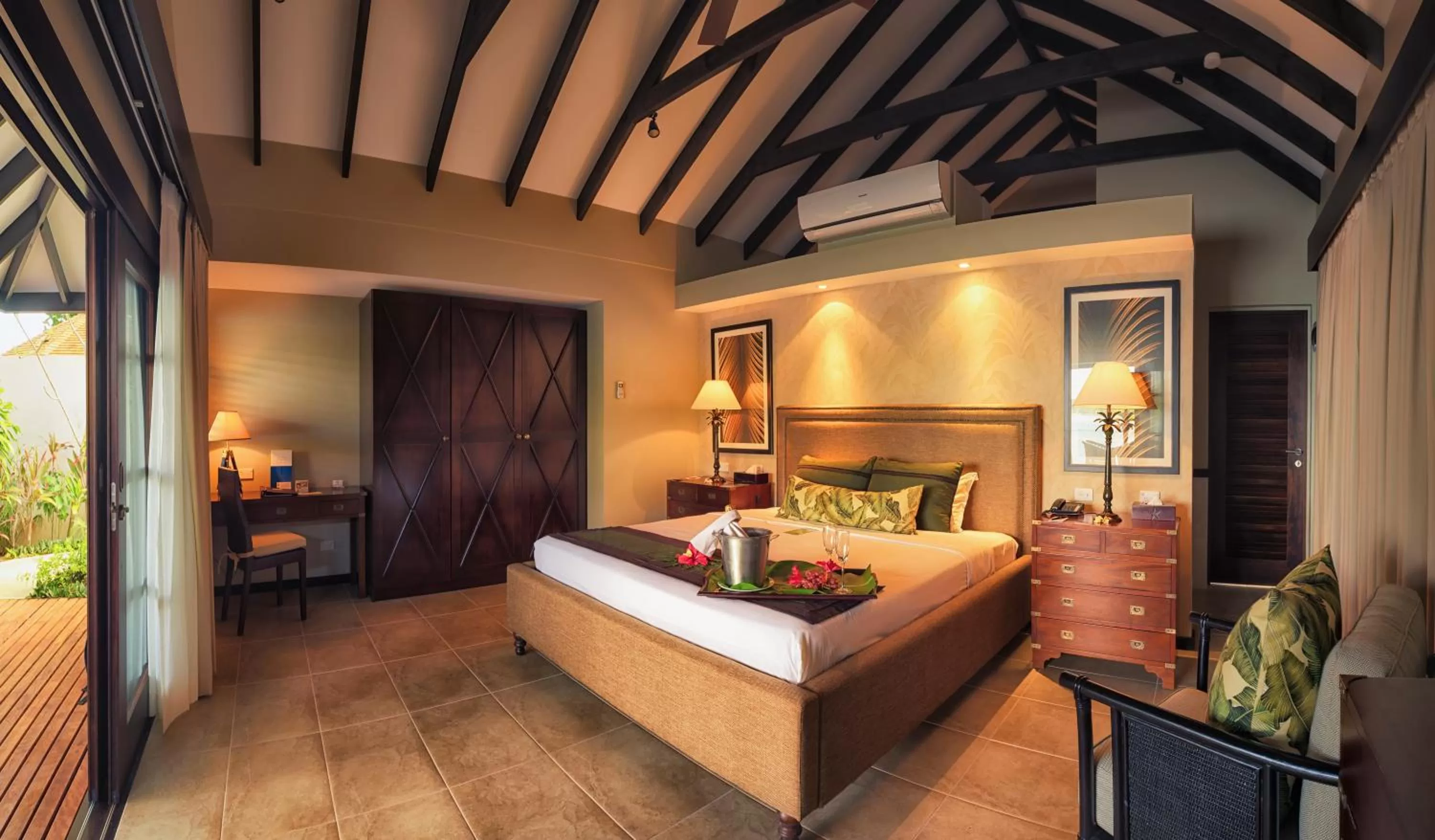 Bedroom, Bed in Warwick Le Lagon Resort & Spa, Vanuatu