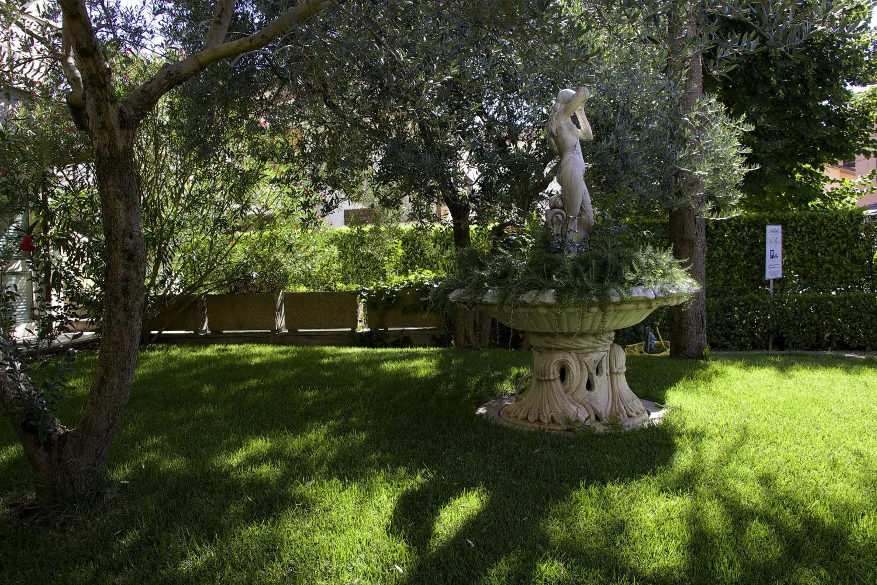 Garden in Campiglione Hotel